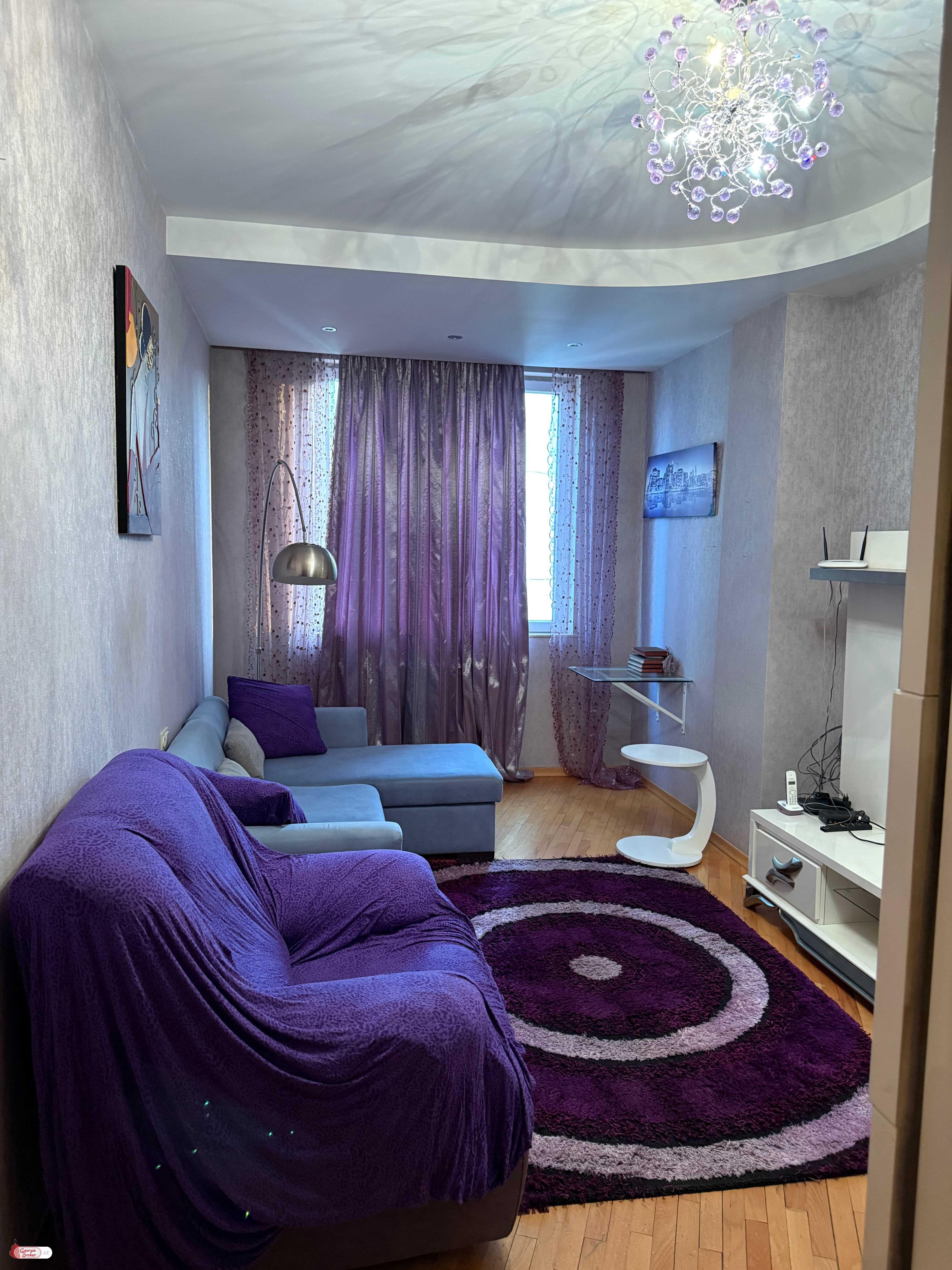 продается квартира с новым ремонтом 3-комнаты