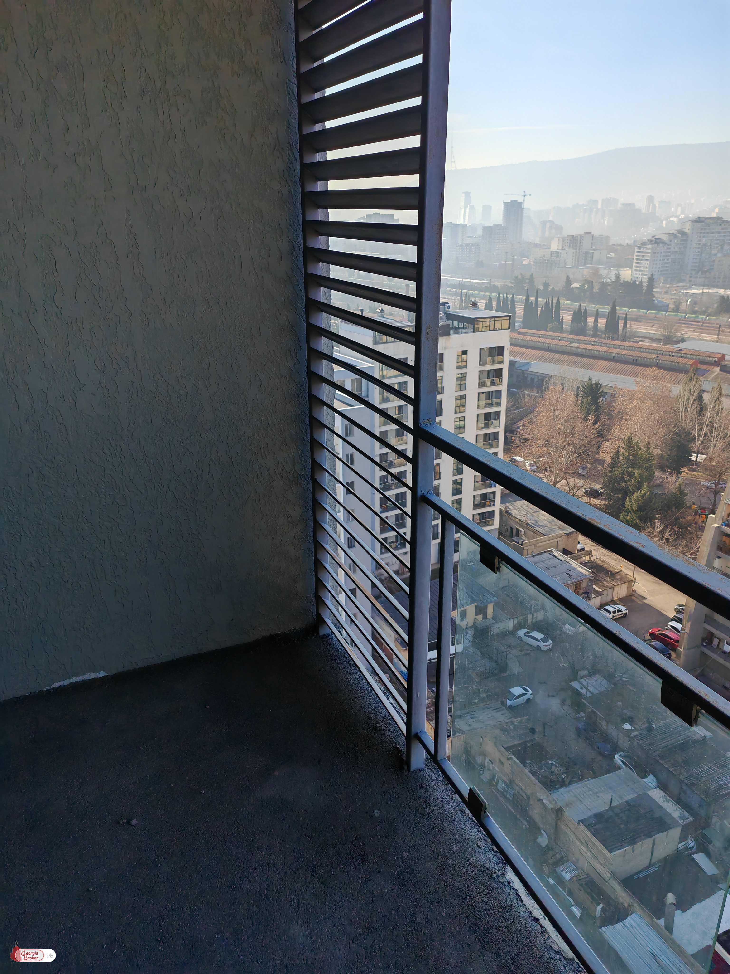 იყიდება ახალი აშენებული 3 ოთახიანი ბინა