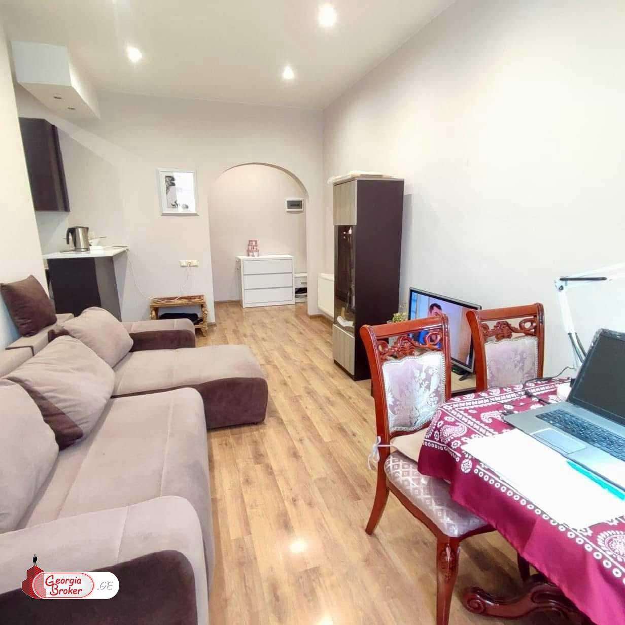 продается квартира с новым ремонтом 2-комнаты