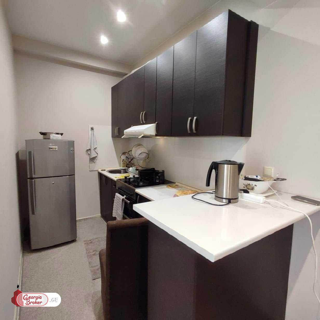 продается квартира с новым ремонтом 2-комнаты