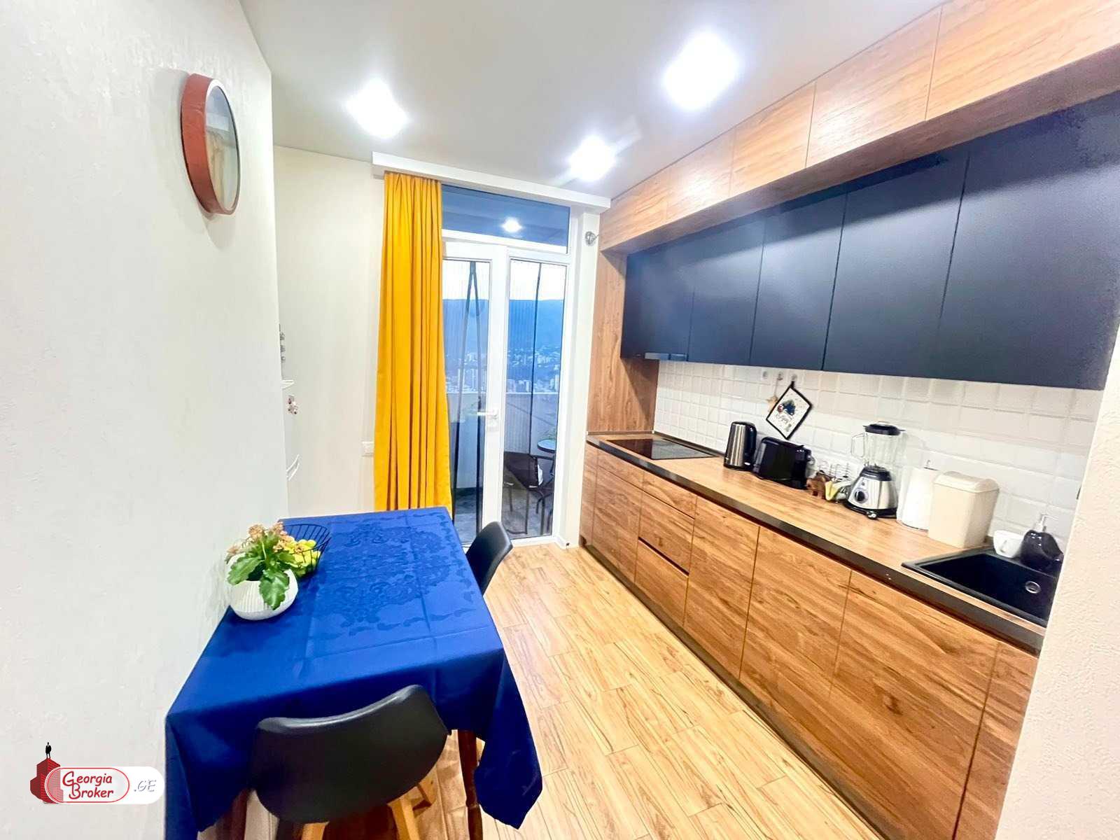 იყიდება ახალი გარემონტებული 3 ოთახიანი ბინა