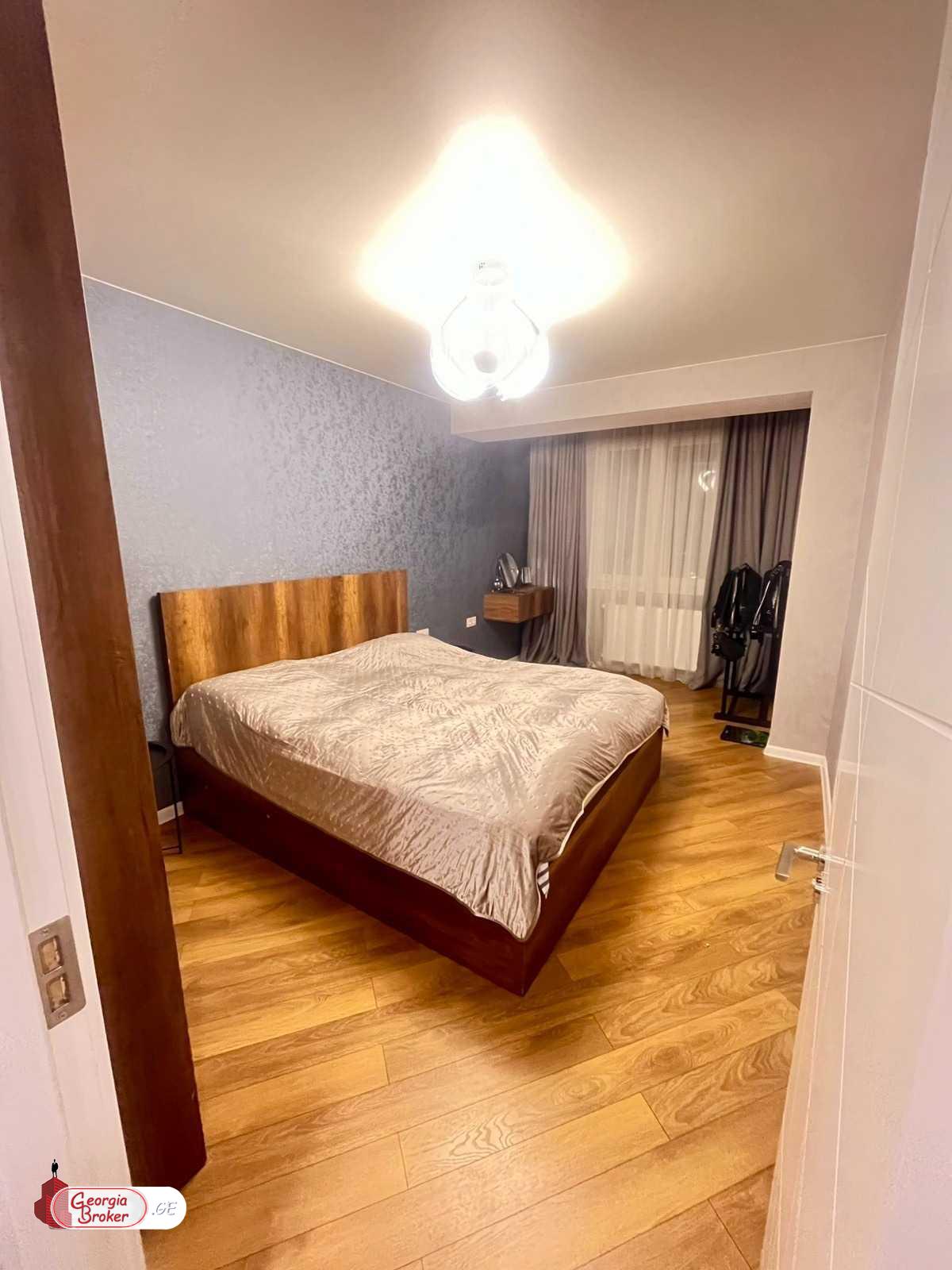 იყიდება ახალი გარემონტებული 3 ოთახიანი ბინა