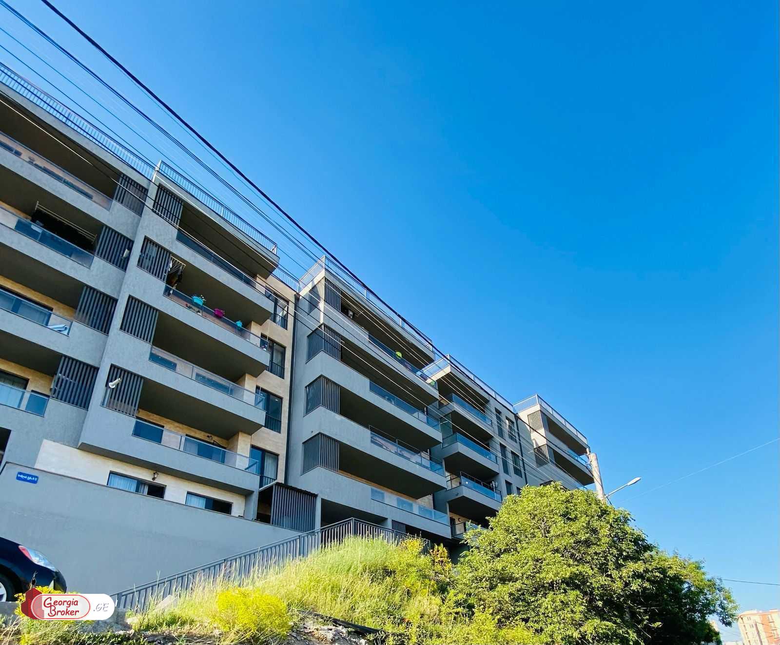 продается квартира с новым ремонтом 2-комнаты