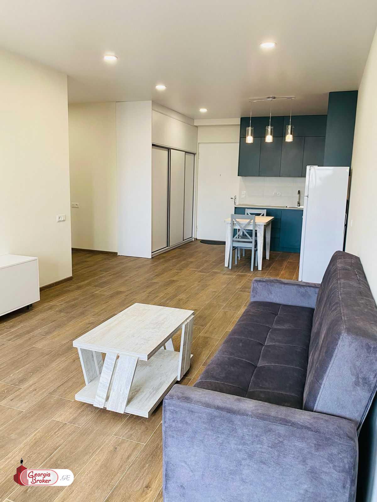 продается квартира с новым ремонтом 2-комнаты