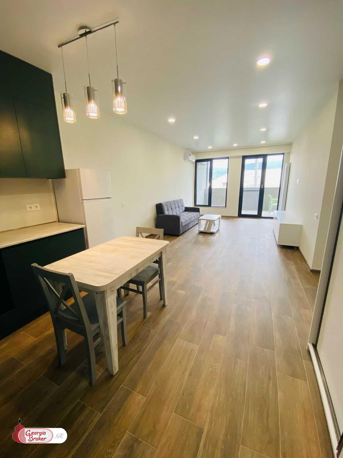 продается квартира с новым ремонтом 2-комнаты