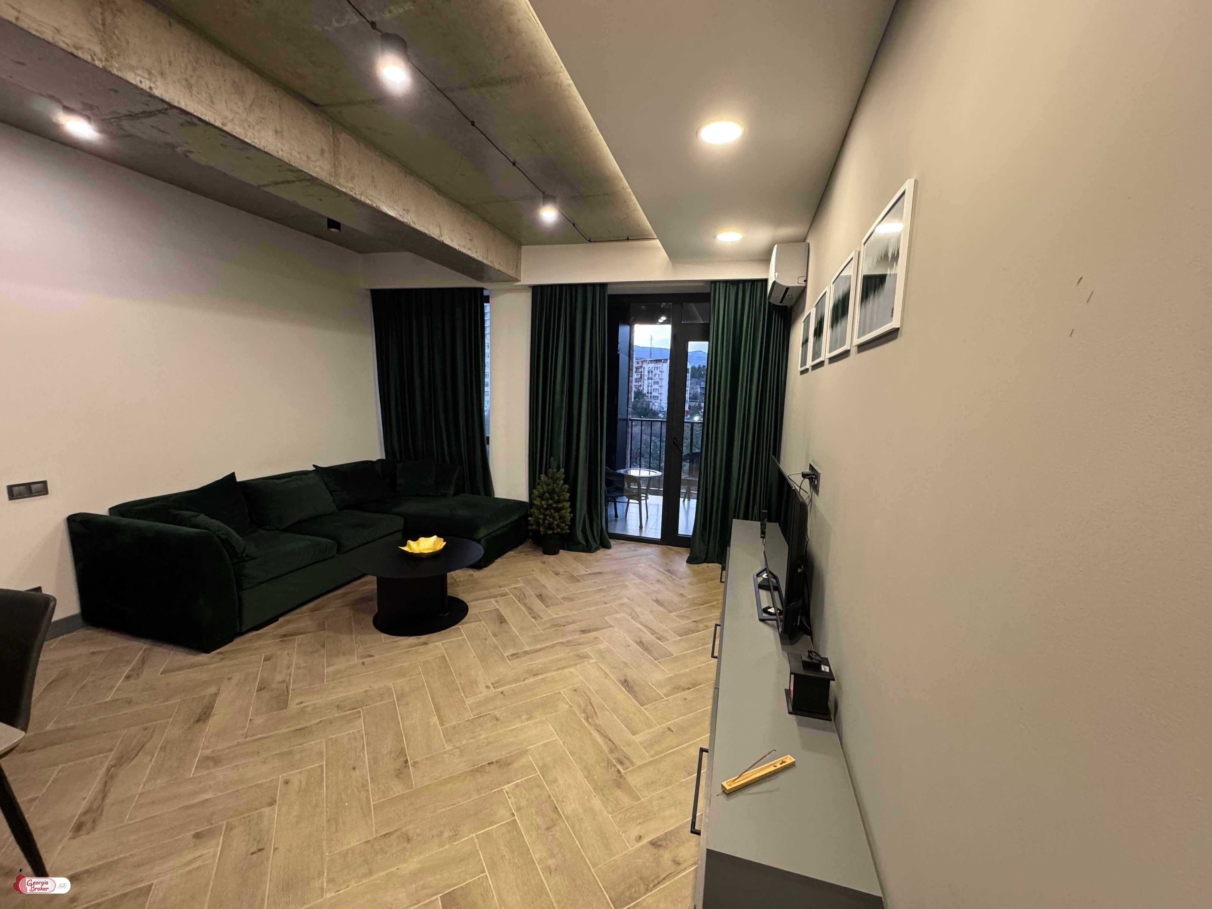 nearly repaired 2-room apartment for sale