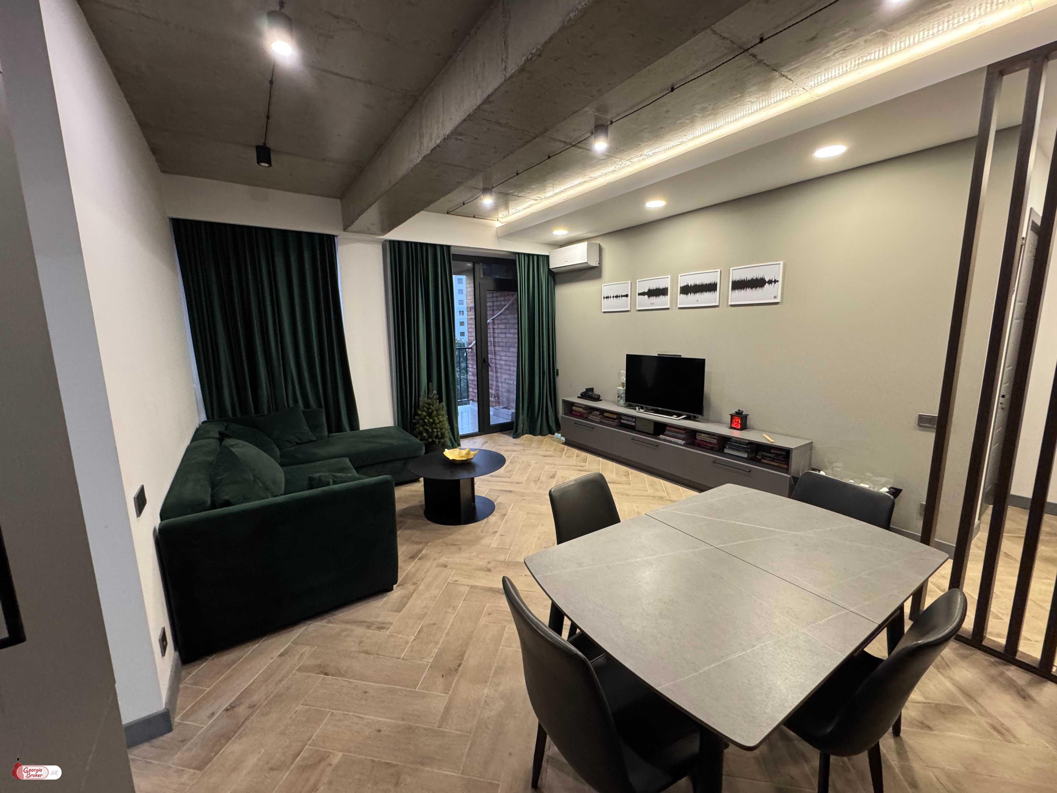 nearly repaired 2-room apartment for sale