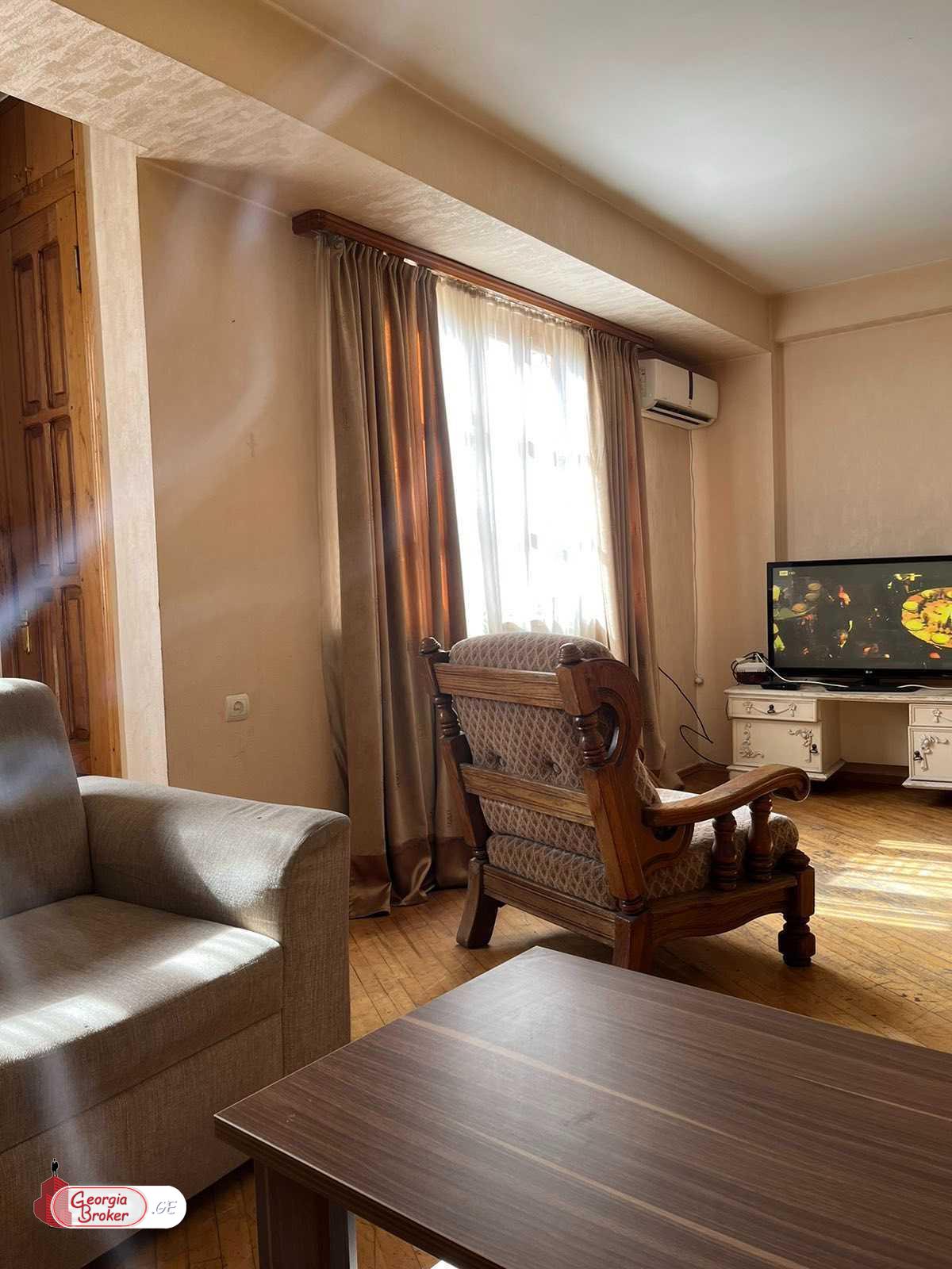 nearly repaired 3-room apartment for sale