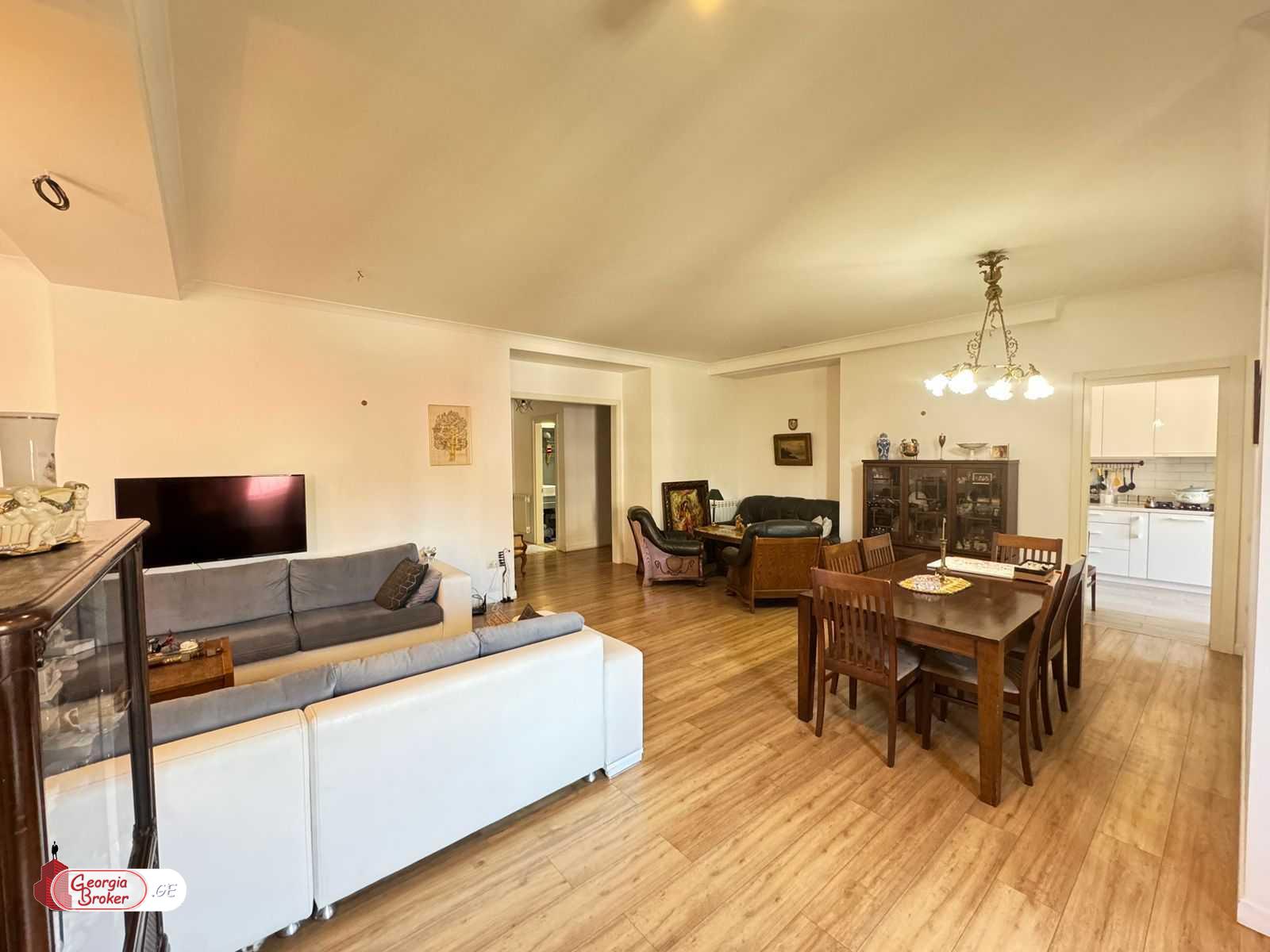 nearly repaired 7-room apartment for sale