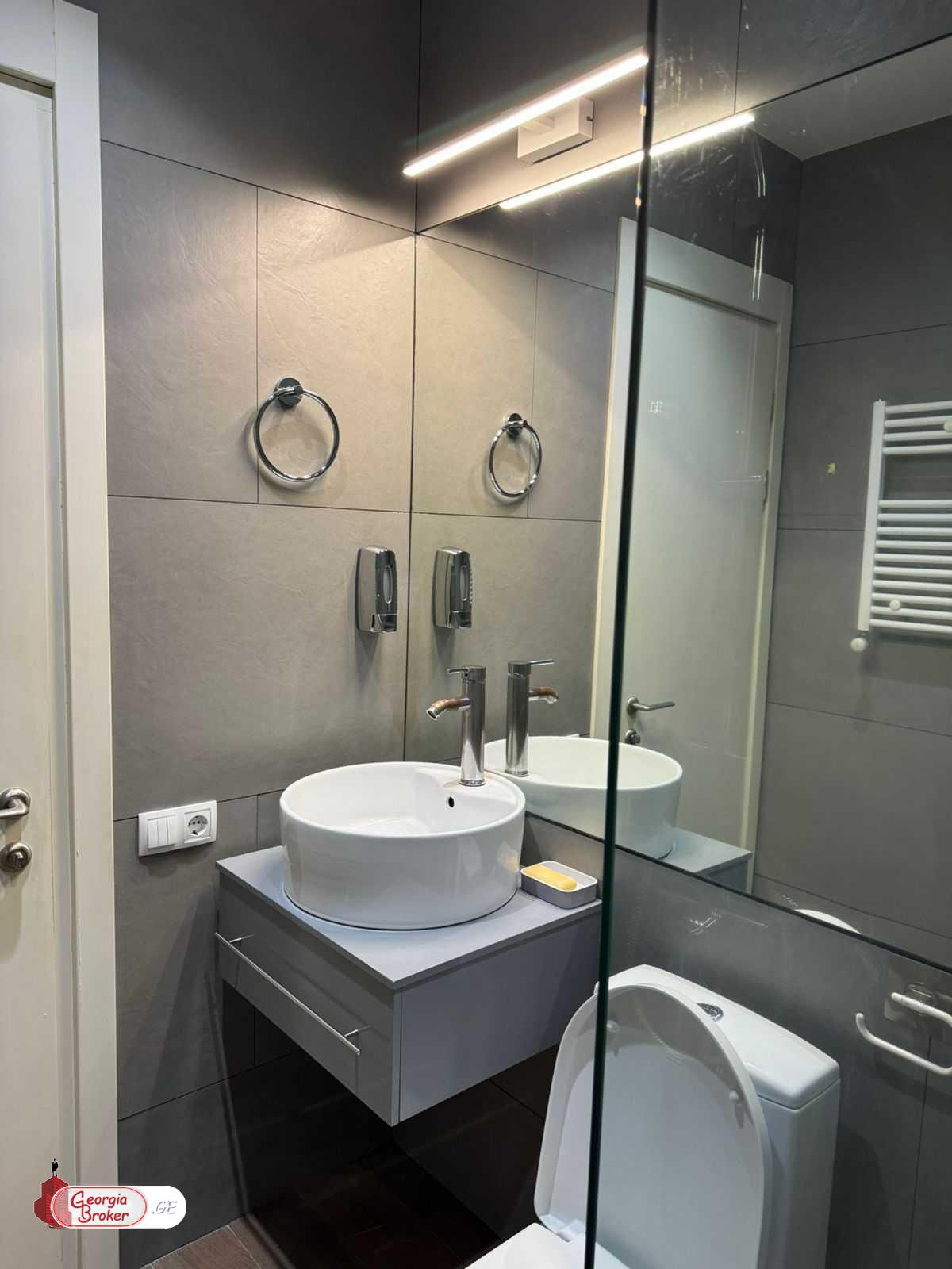 nearly repaired 7-room apartment for sale