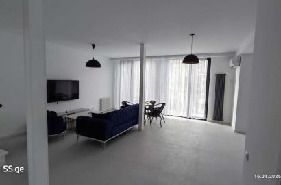 იყიდება ახალი გარემონტებული 4 ოთახიანი ბინა