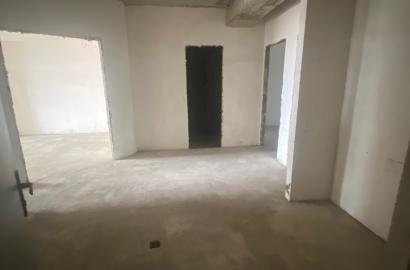 იყიდება ახალი აშენებული 4 ოთახიანი ბინა