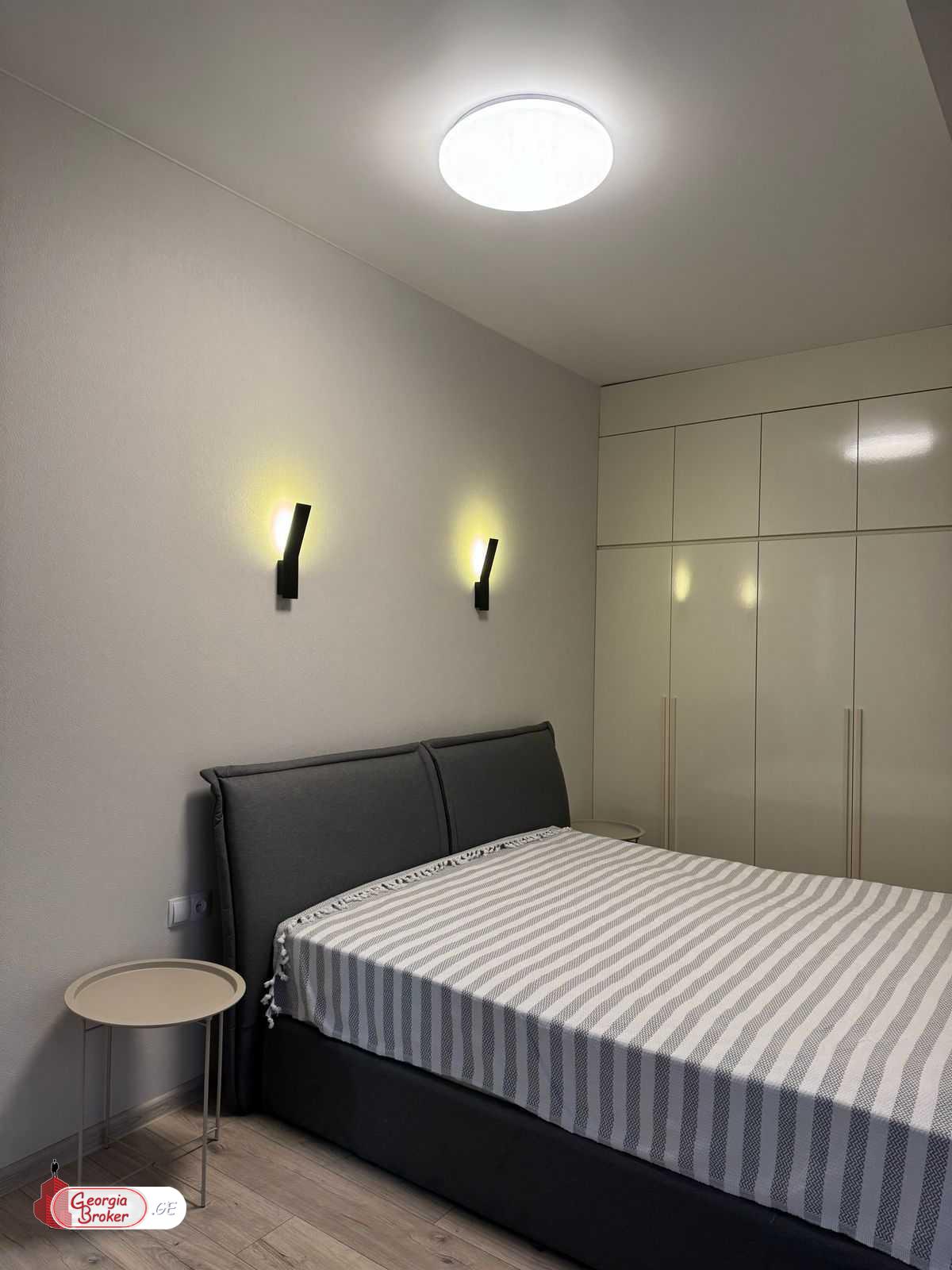 продается квартира с новым ремонтом 2-комнаты