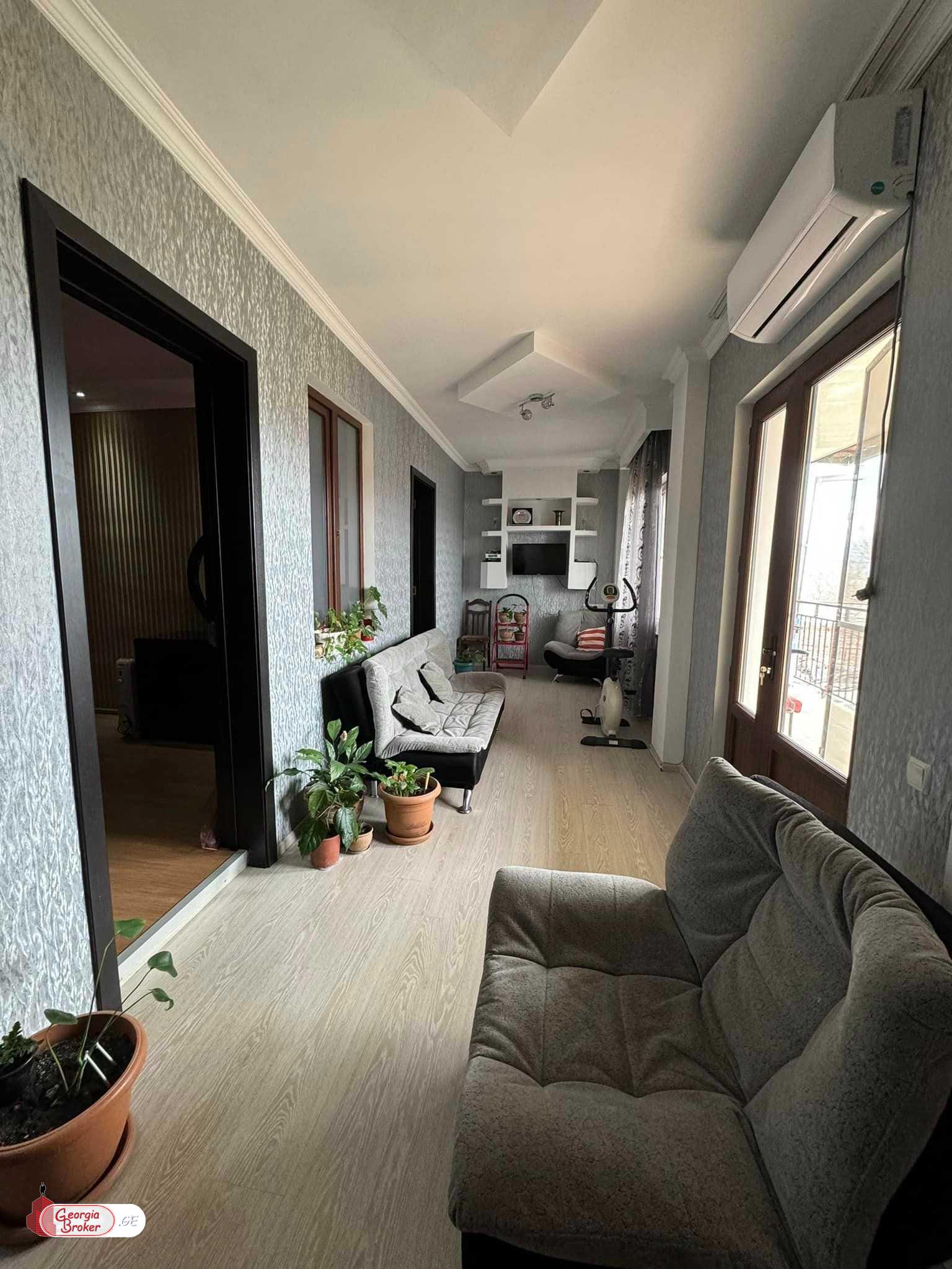 nearly repaired 7-room house for sale