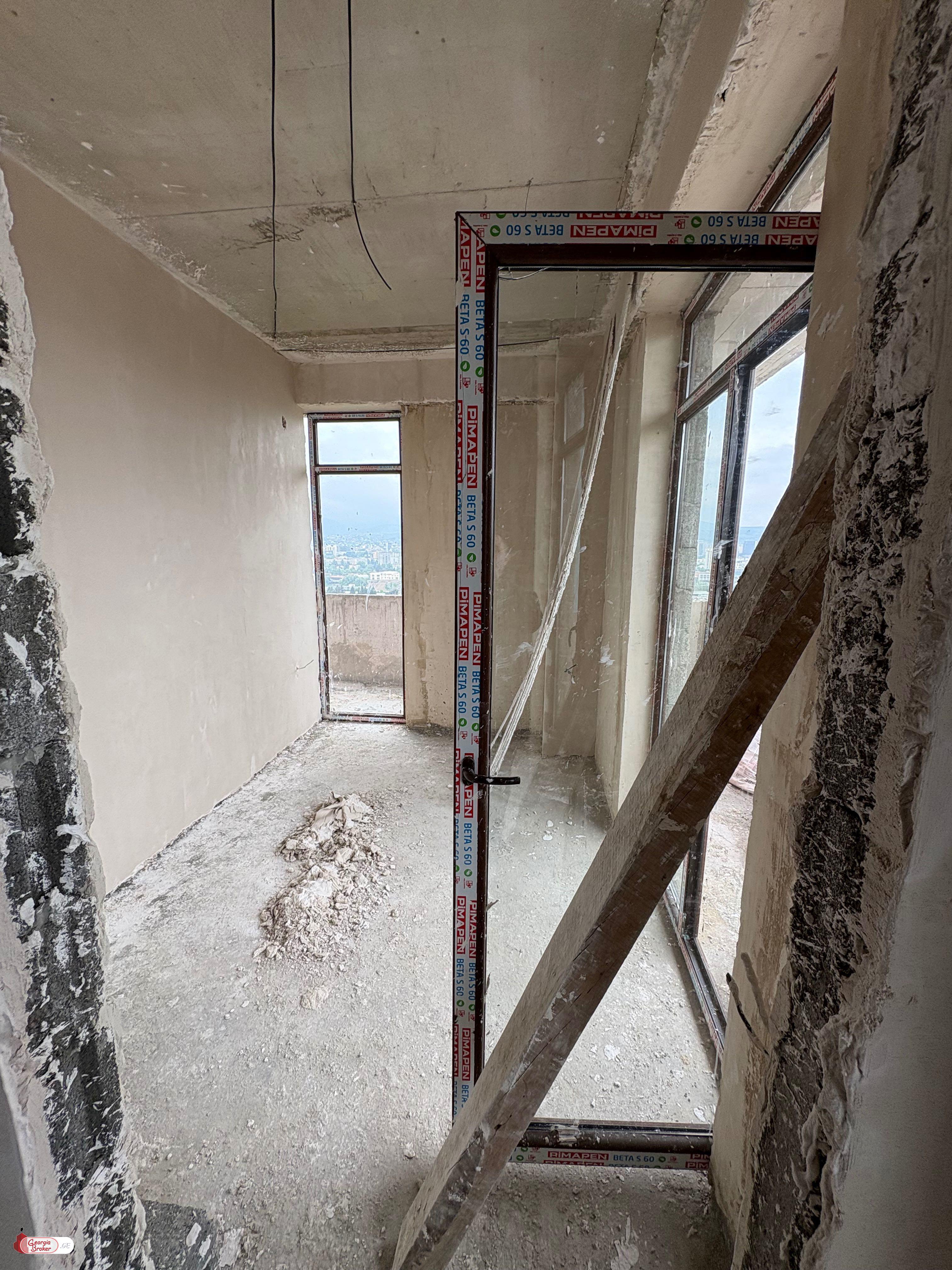 nearly repaired 3-room apartment for sale