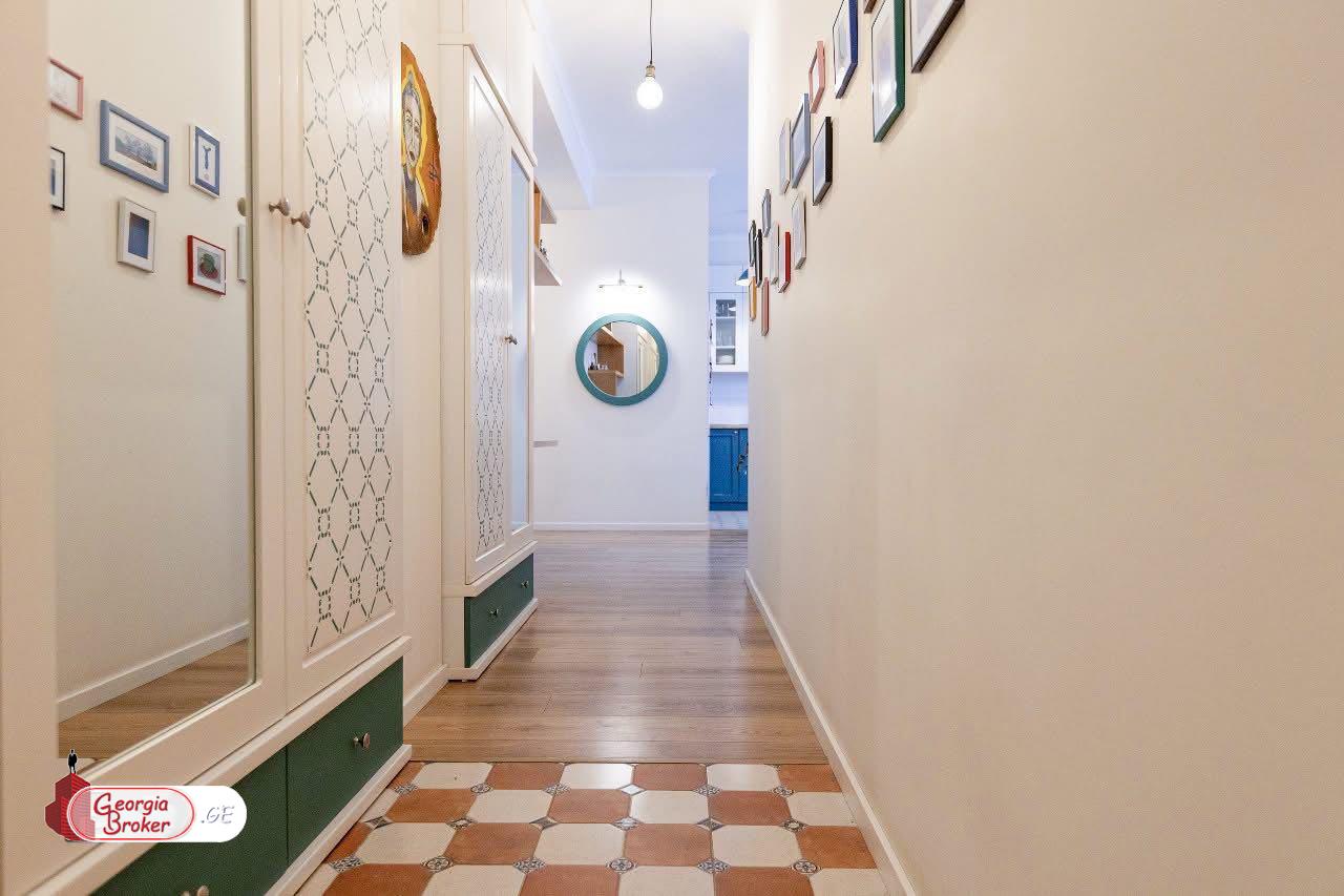 nearly repaired 3-room apartment for sale