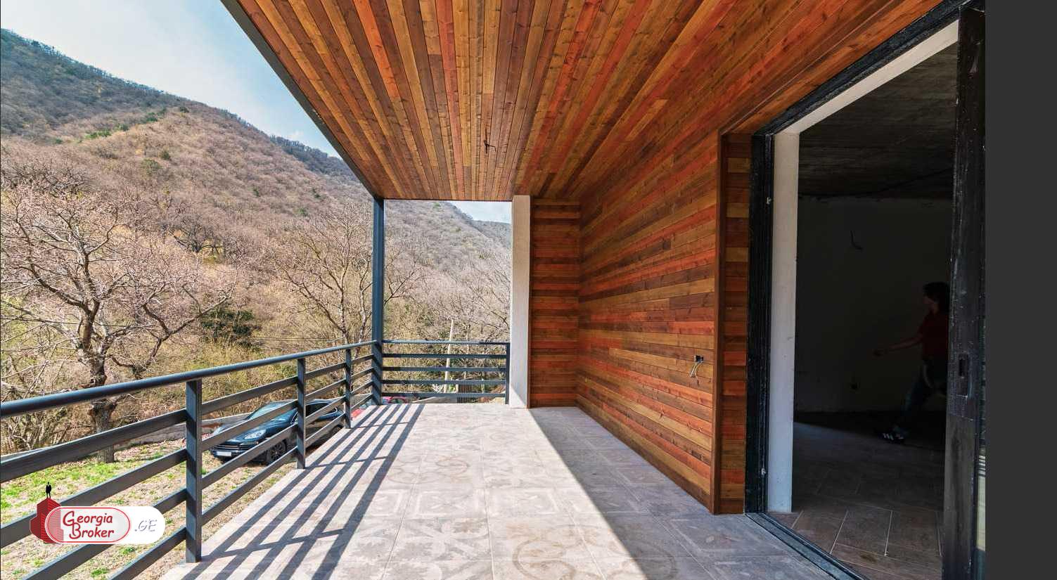 nearly repaired 8-room house for sale