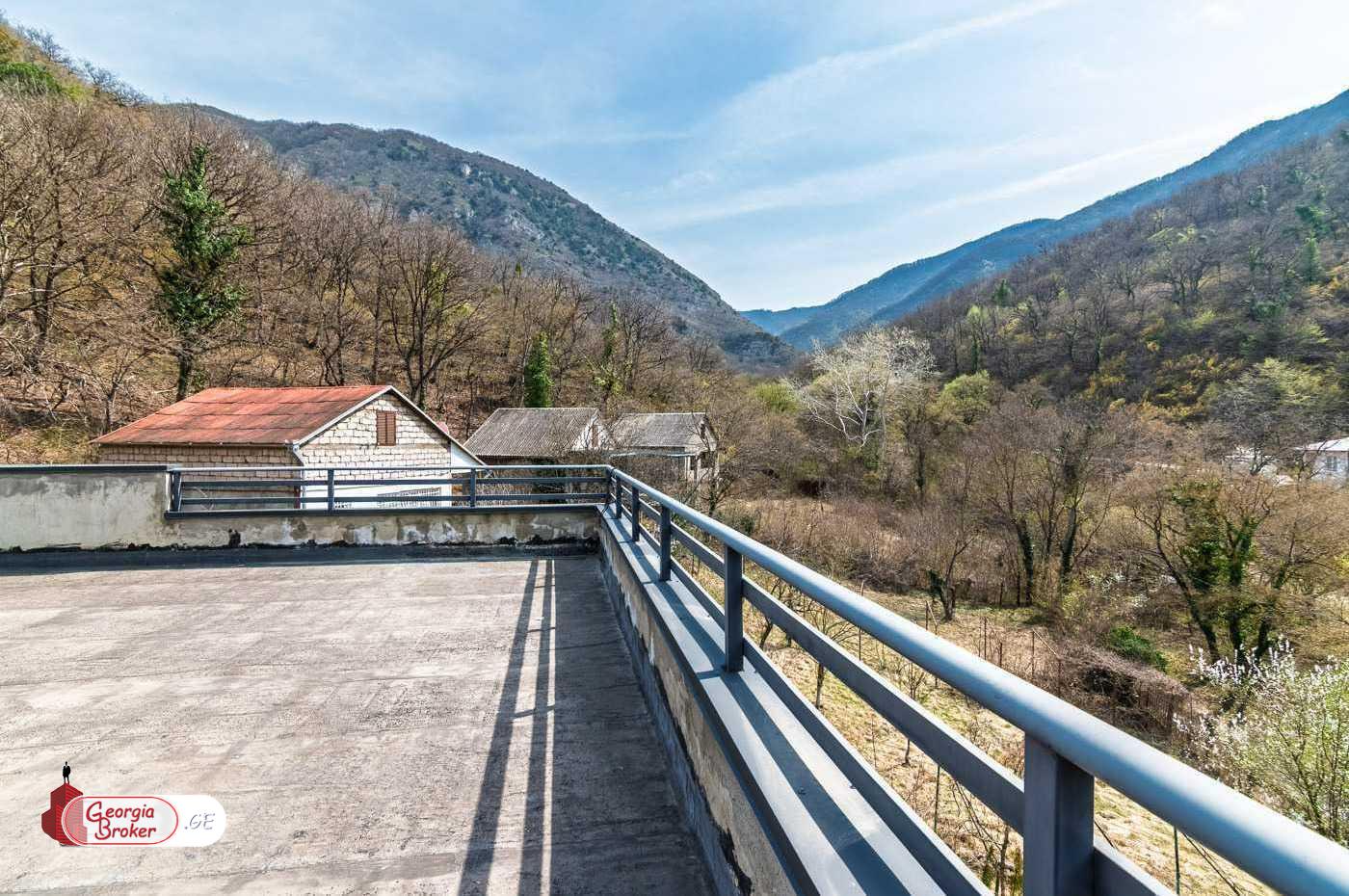 nearly repaired 8-room house for sale