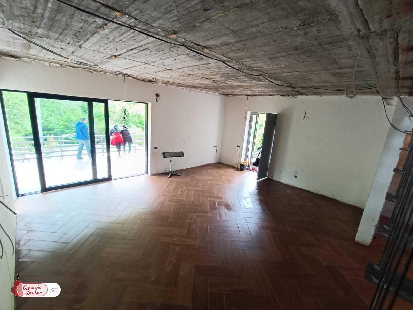 nearly repaired 8-room house for sale