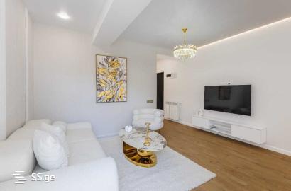 продается квартира с новым ремонтом 3-комнаты