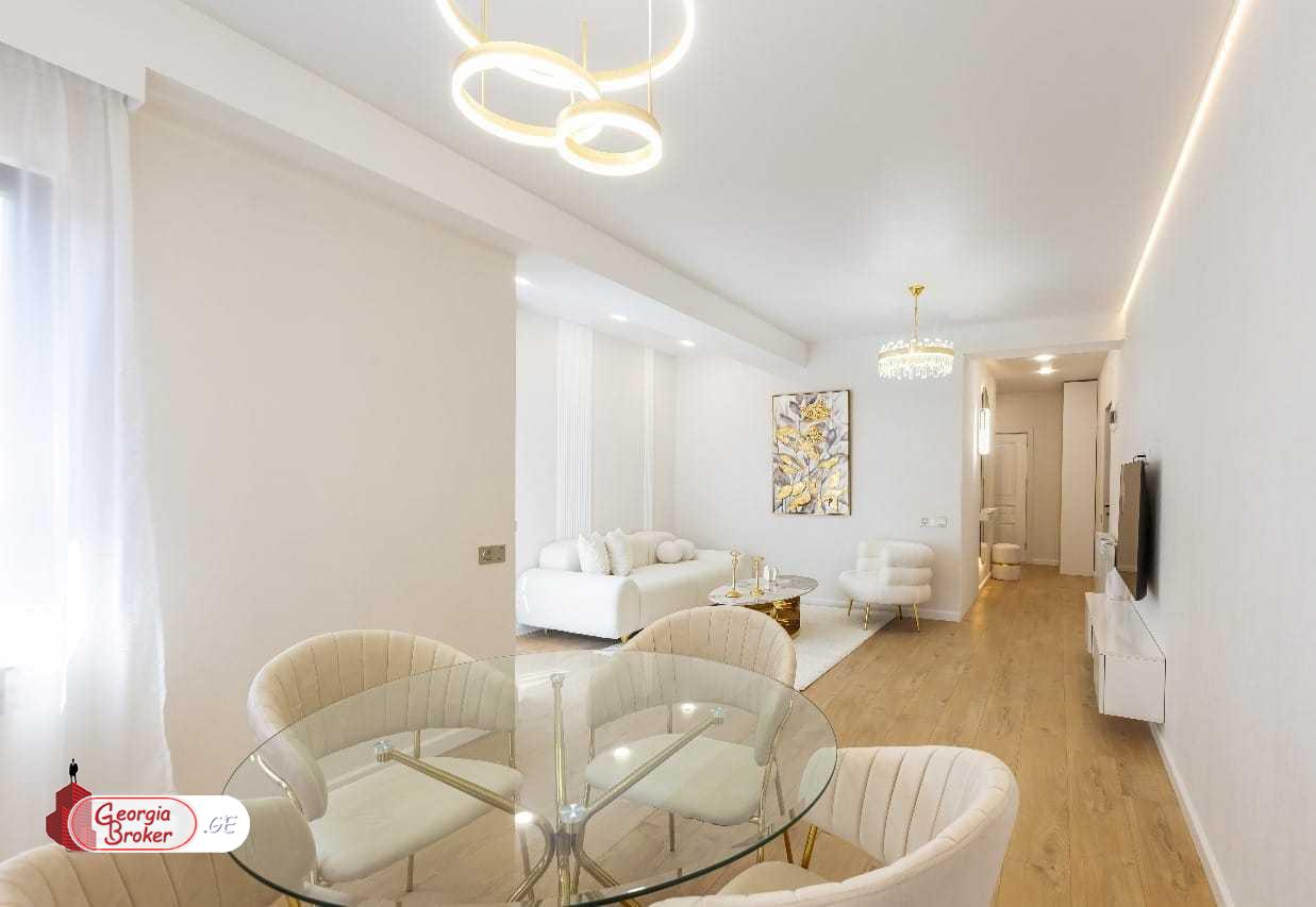 продается квартира с новым ремонтом 3-комнаты