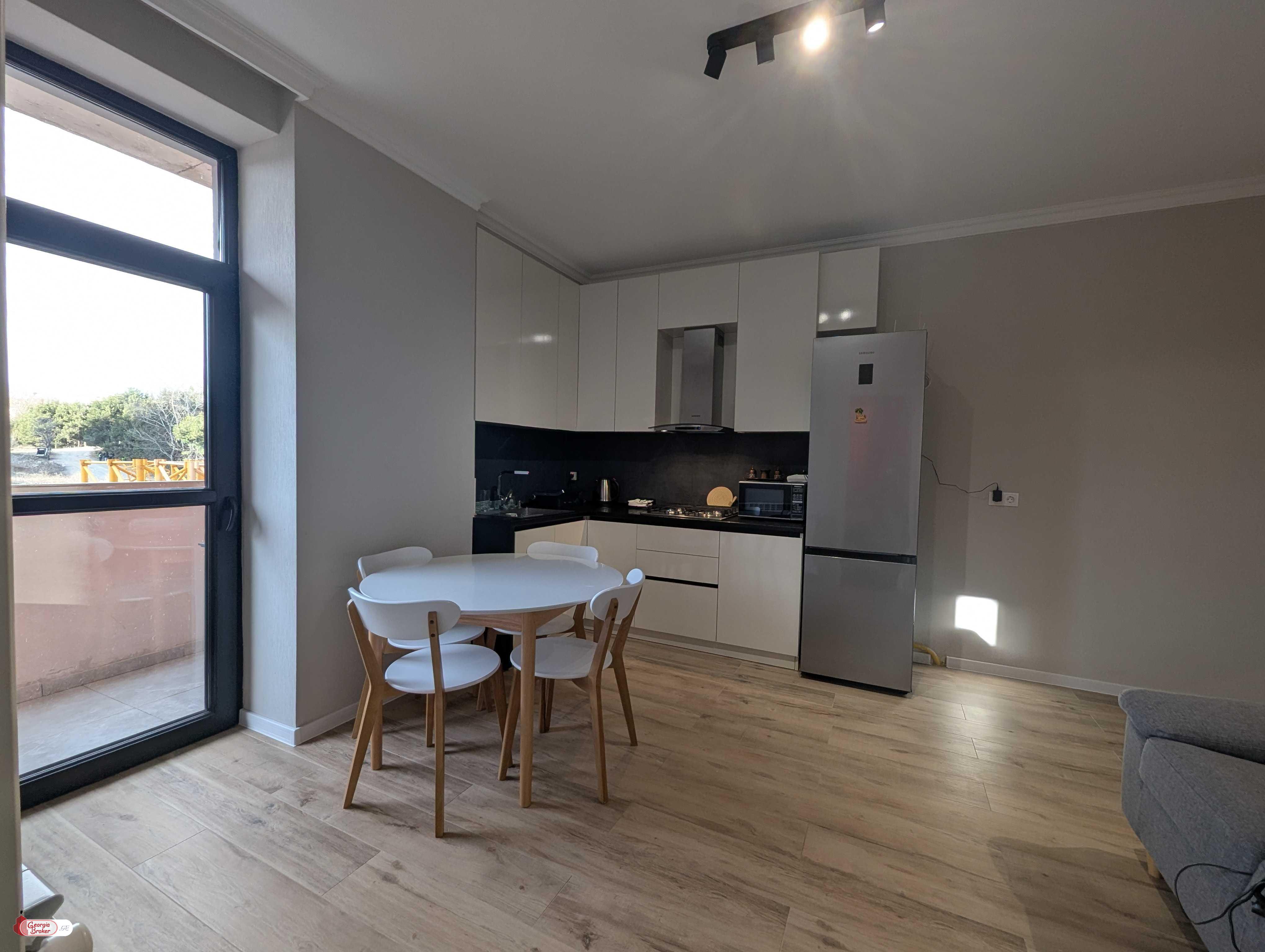 იყიდება ახალი გარემონტებული 3 ოთახიანი ბინა