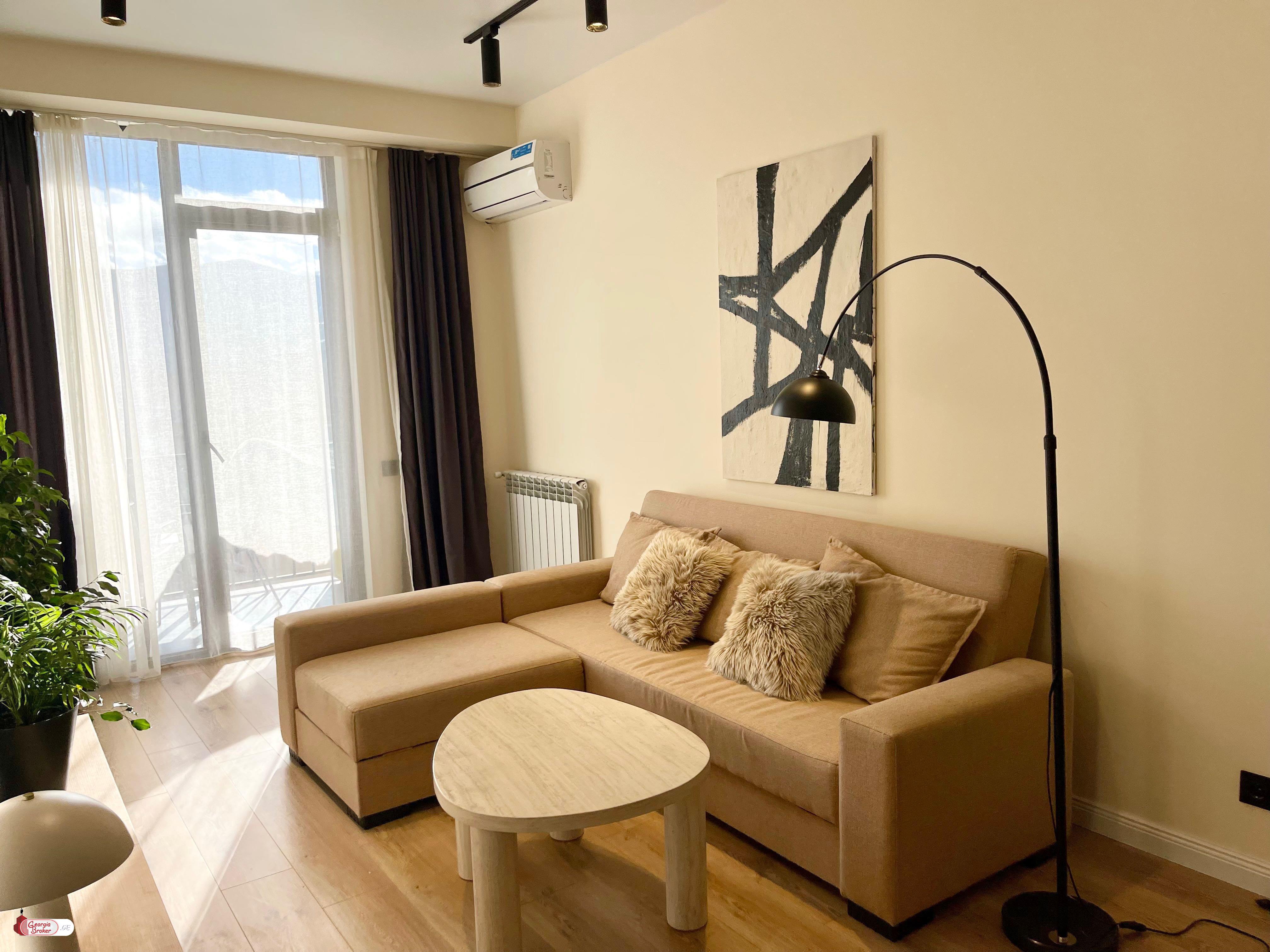 იყიდება ახალი გარემონტებული 2 ოთახიანი ბინა