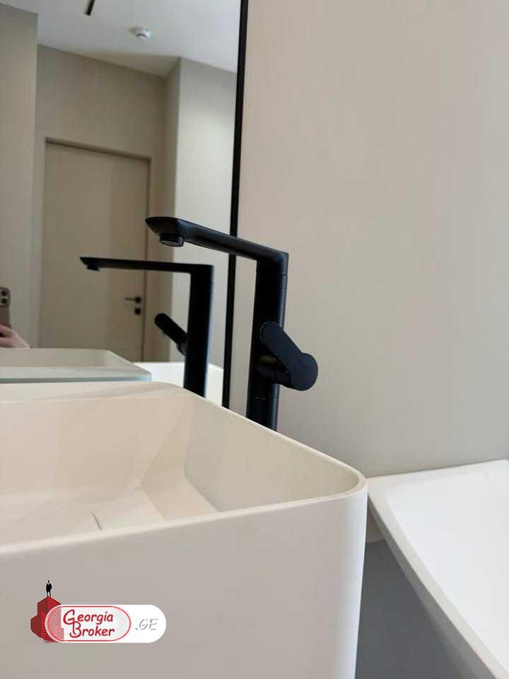 nearly repaired 3-room apartment for sale