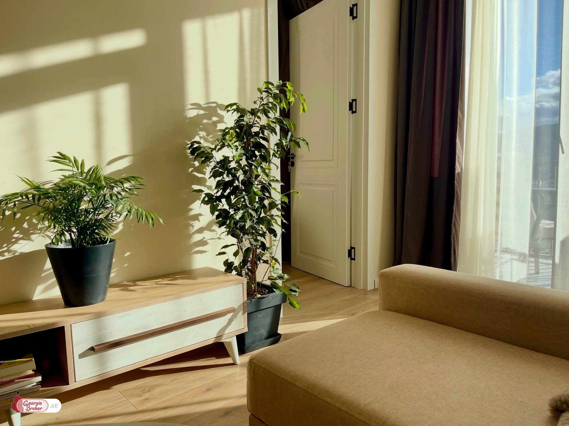 იყიდება ახალი გარემონტებული 2 ოთახიანი ბინა