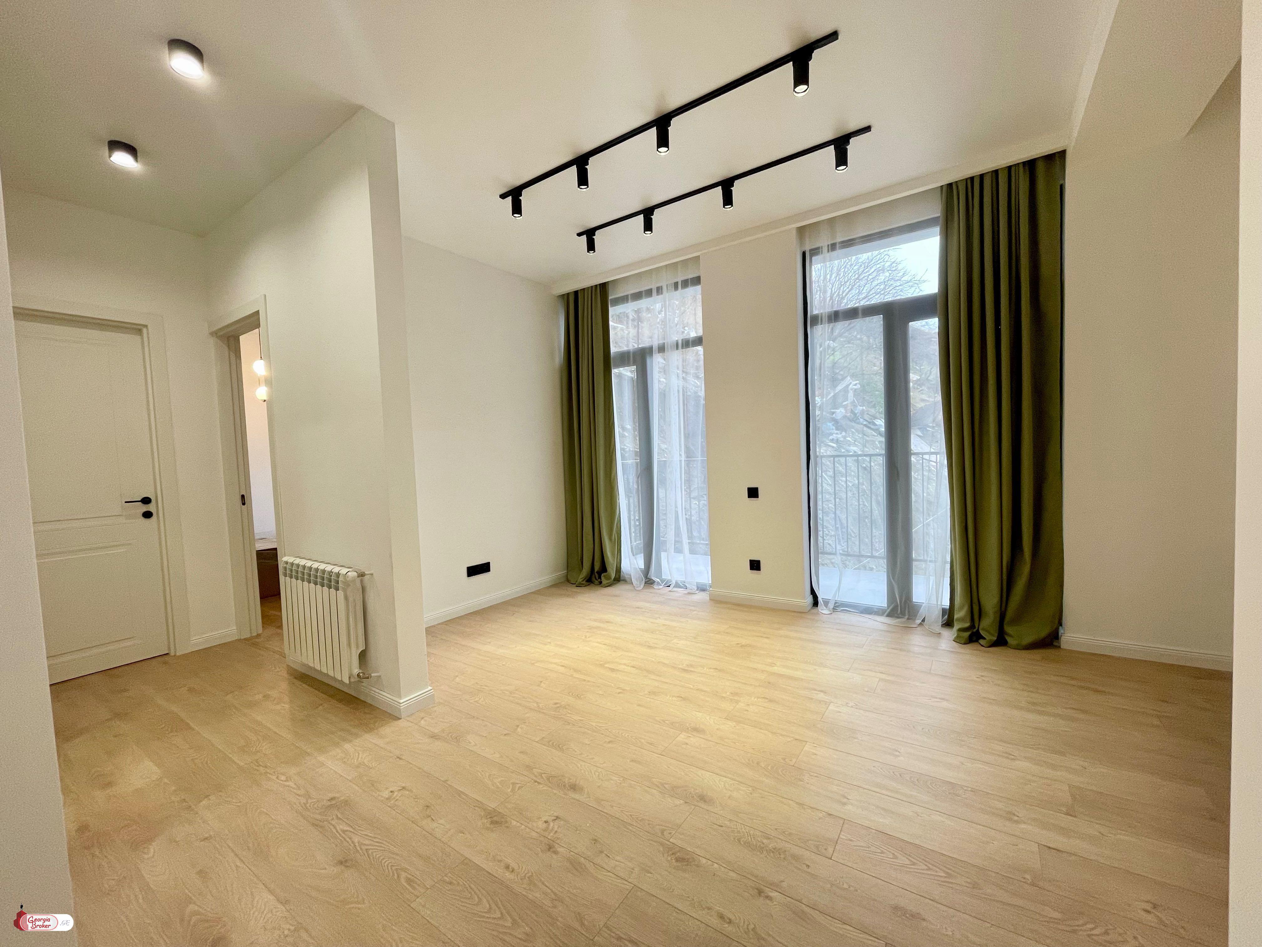 იყიდება ახალი გარემონტებული 3 ოთახიანი ბინა