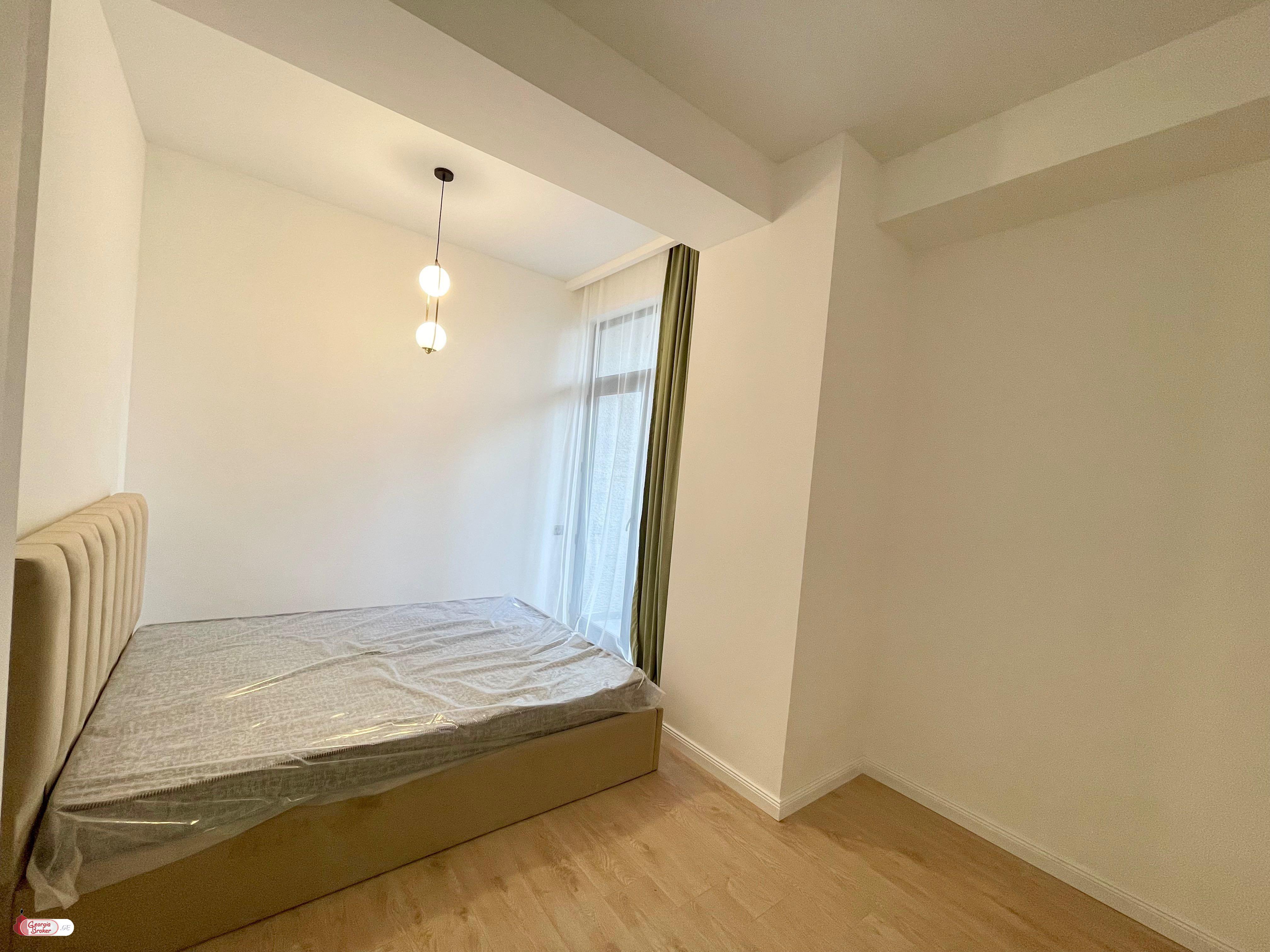 იყიდება ახალი გარემონტებული 3 ოთახიანი ბინა