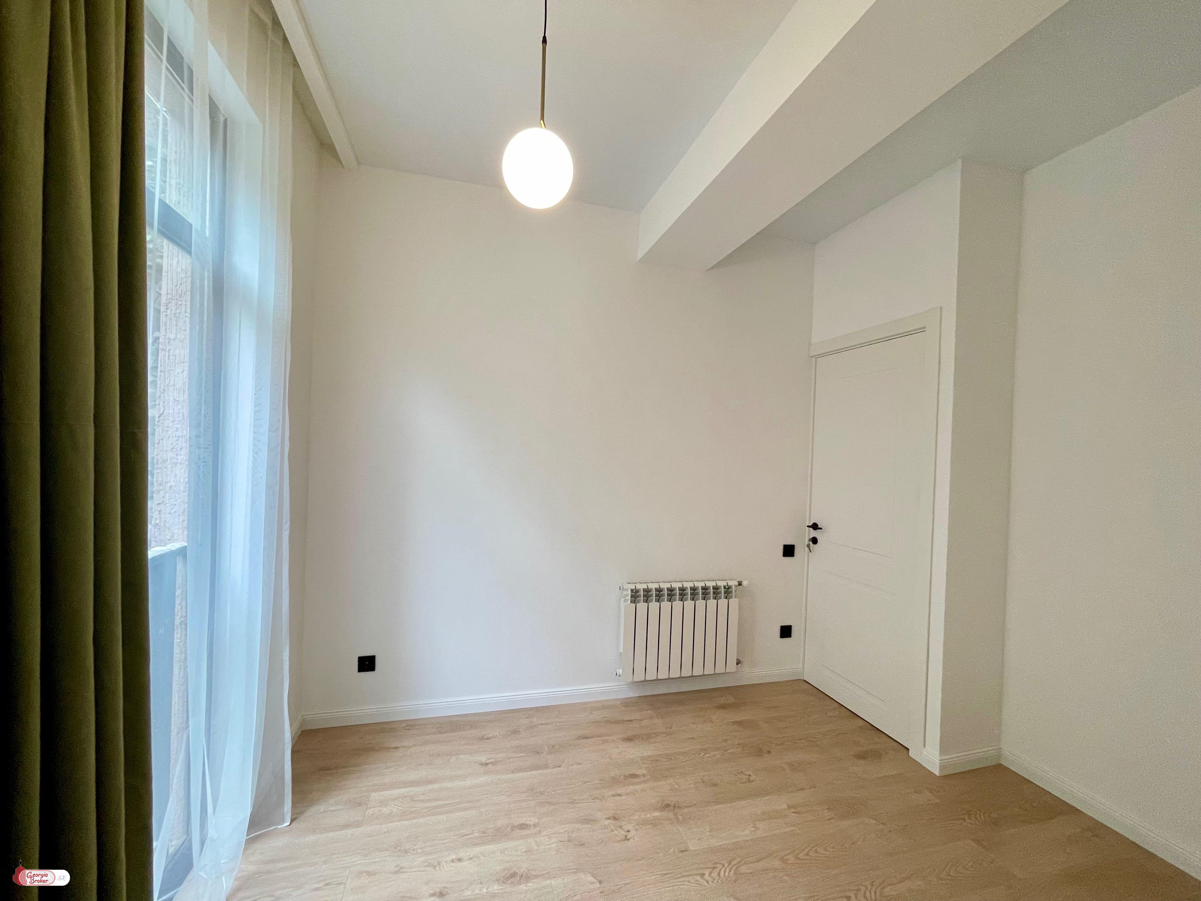 იყიდება ახალი გარემონტებული 3 ოთახიანი ბინა