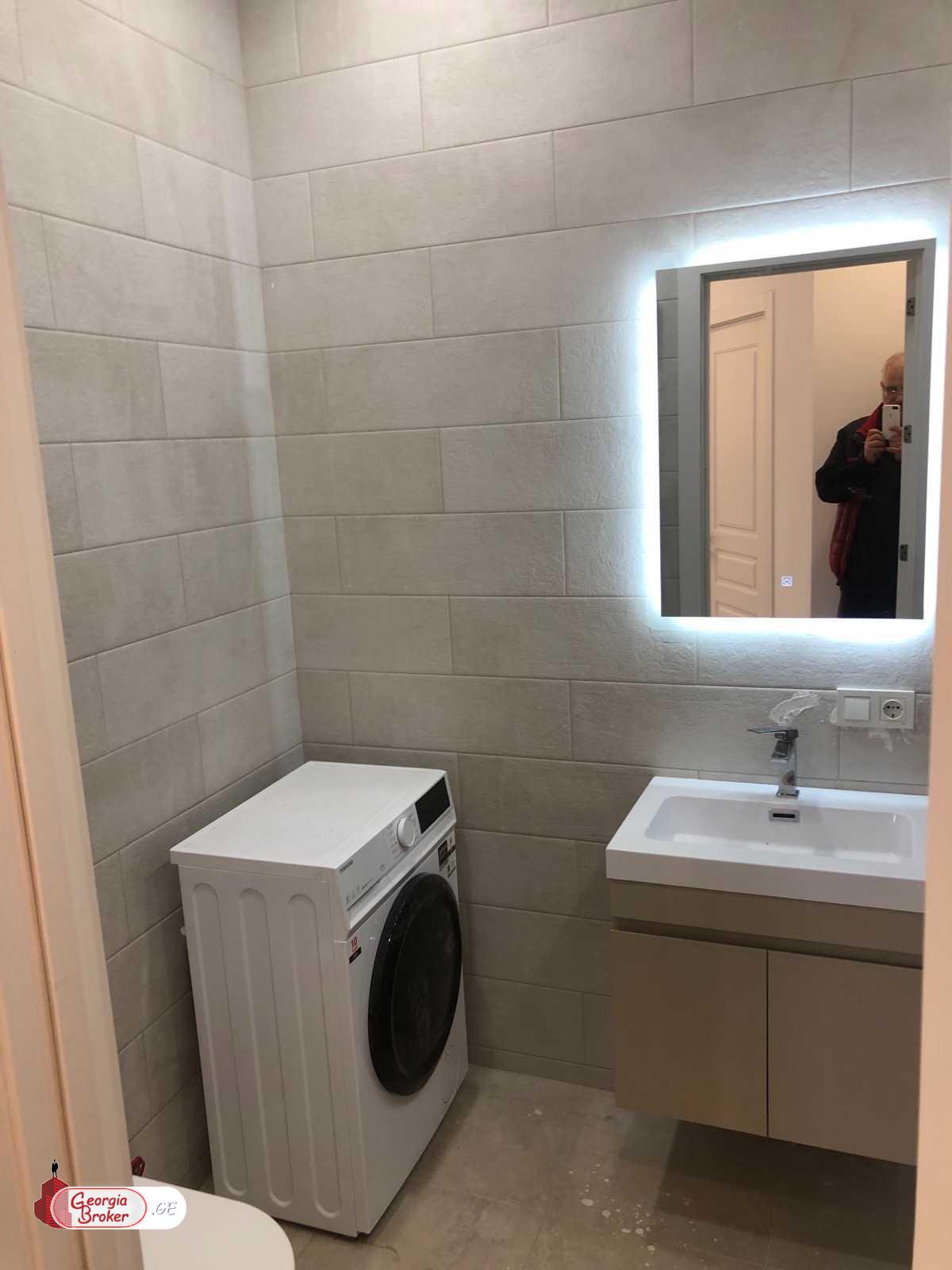 იყიდება ახალი გარემონტებული 3 ოთახიანი ბინა