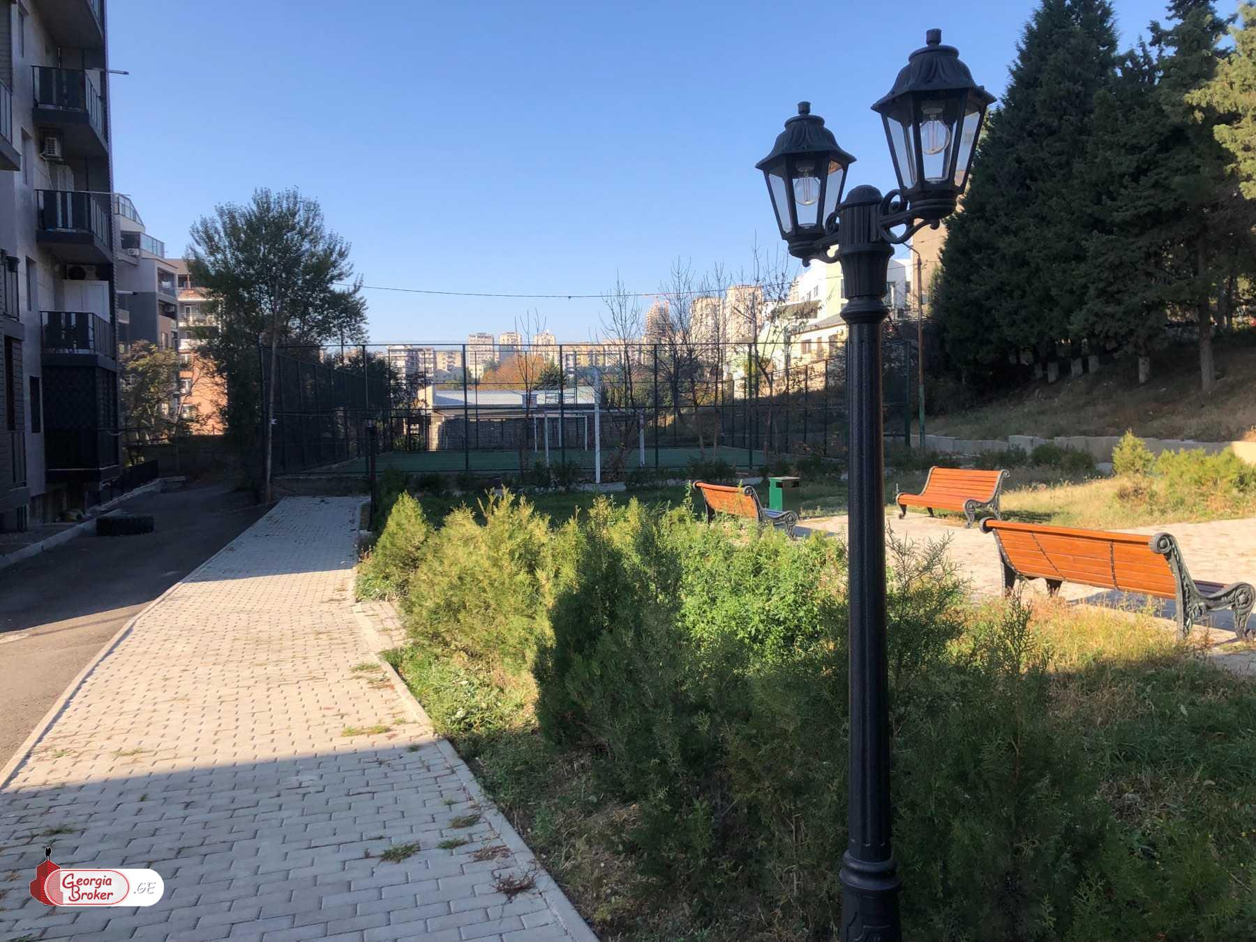 იყიდება ახალი გარემონტებული 3 ოთახიანი ბინა