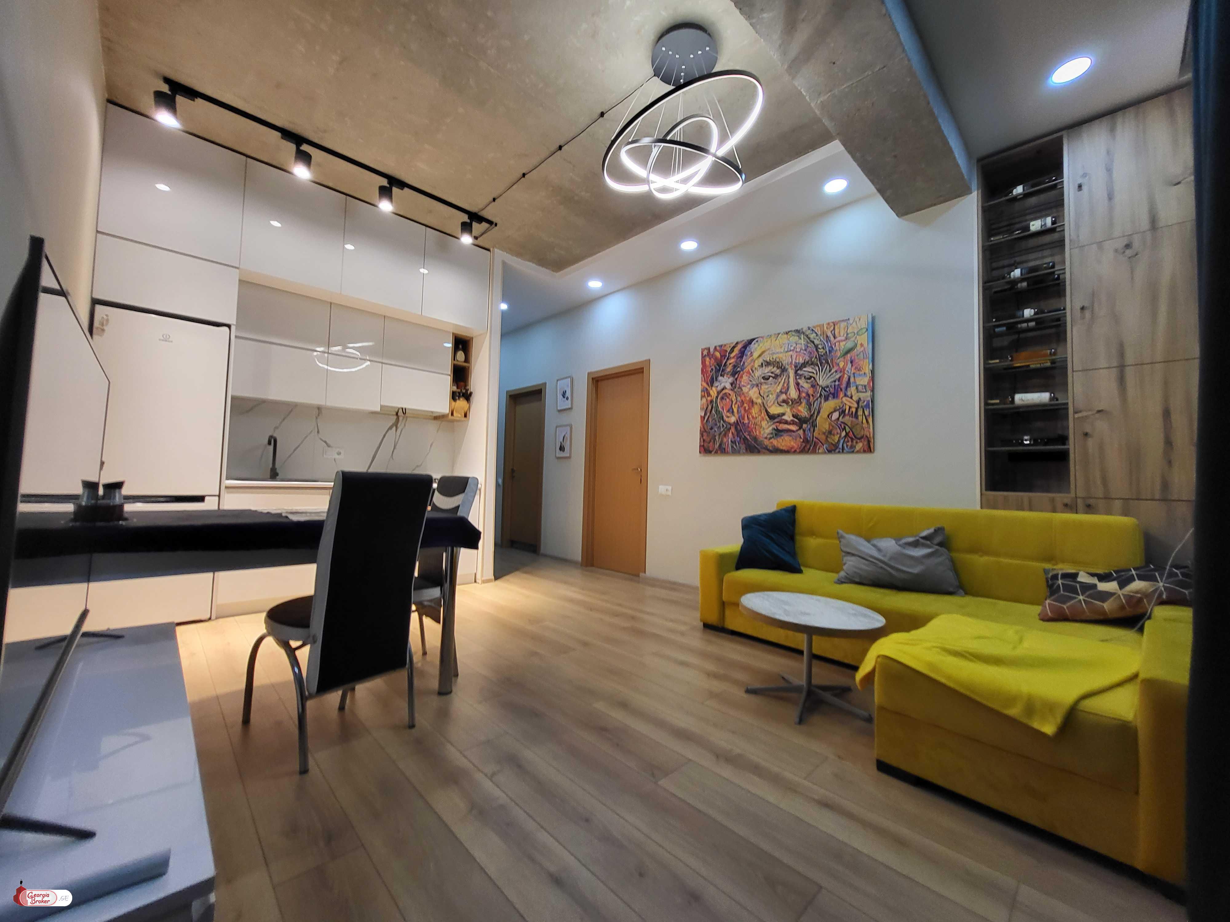 იყიდება ახალი გარემონტებული 2 ოთახიანი ბინა