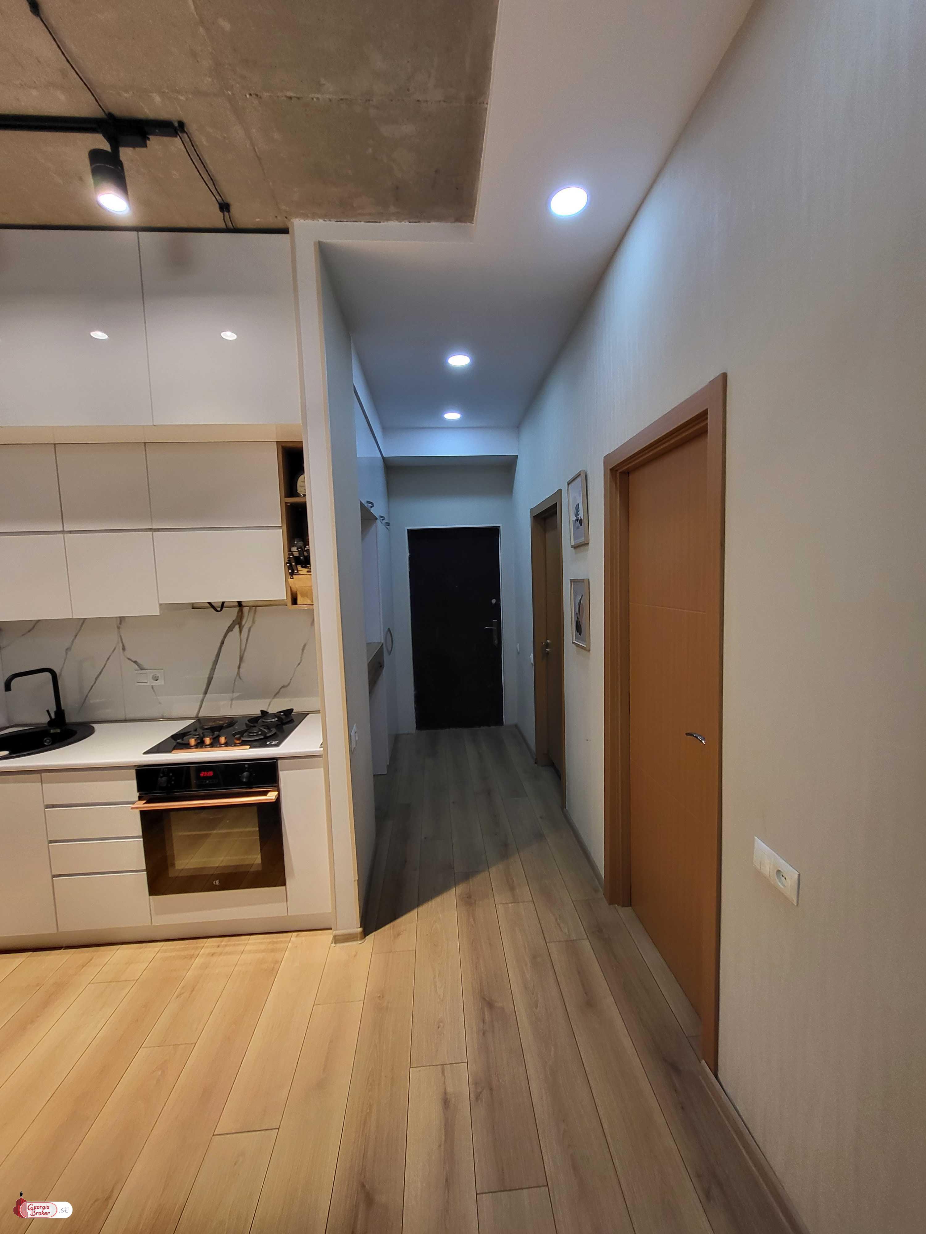 იყიდება ახალი გარემონტებული 2 ოთახიანი ბინა