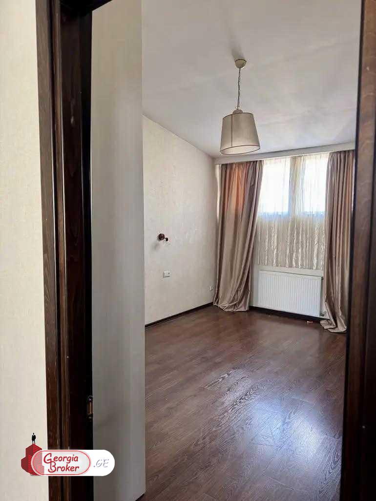 nearly repaired 5-room apartment for sale