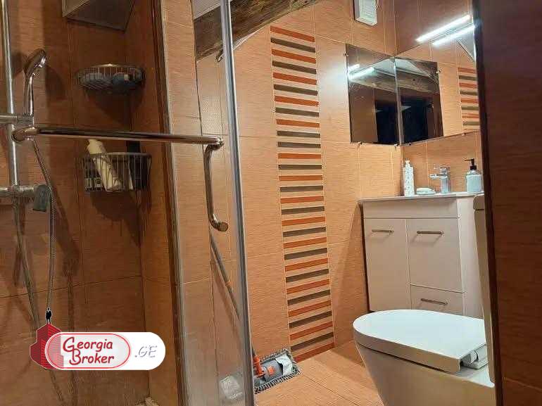 nearly repaired 5-room apartment for sale