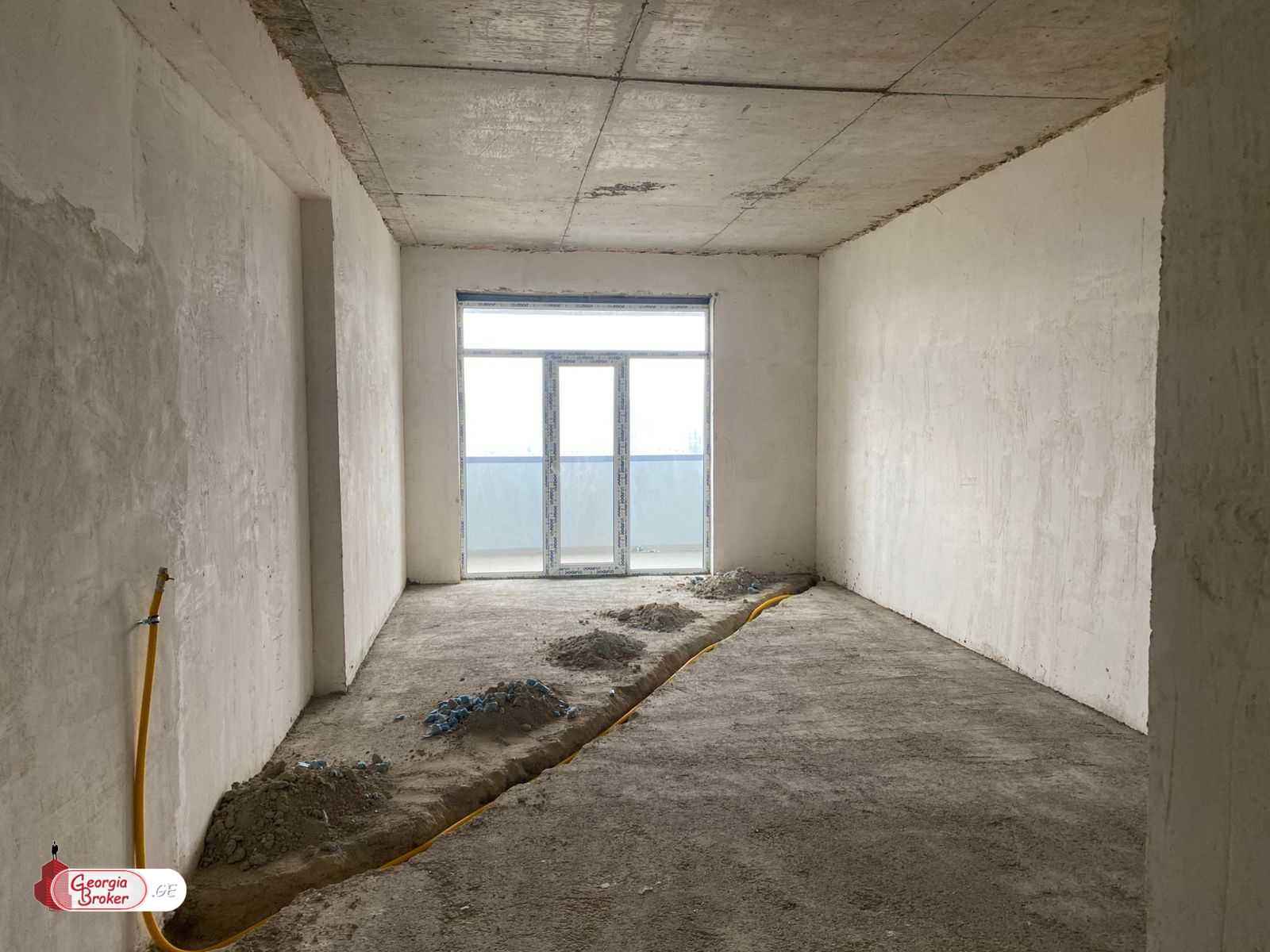 nearly repaired 4-room apartment for sale