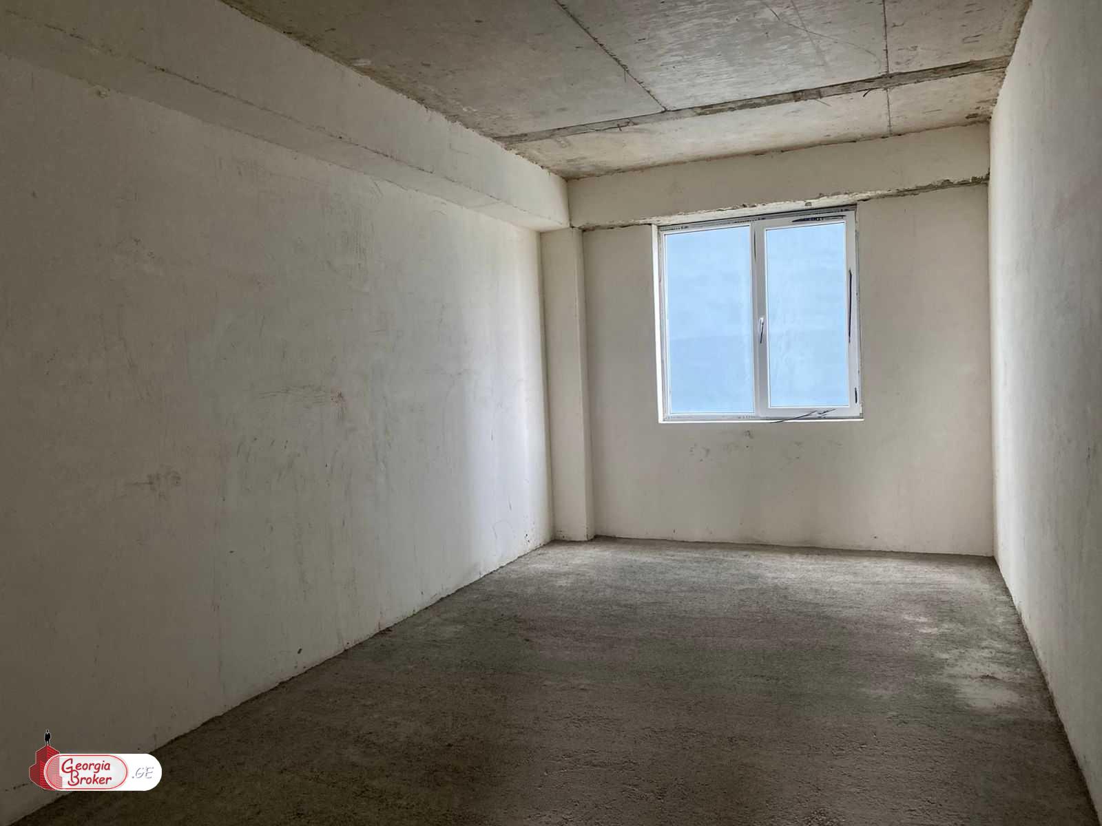 nearly repaired 4-room apartment for sale