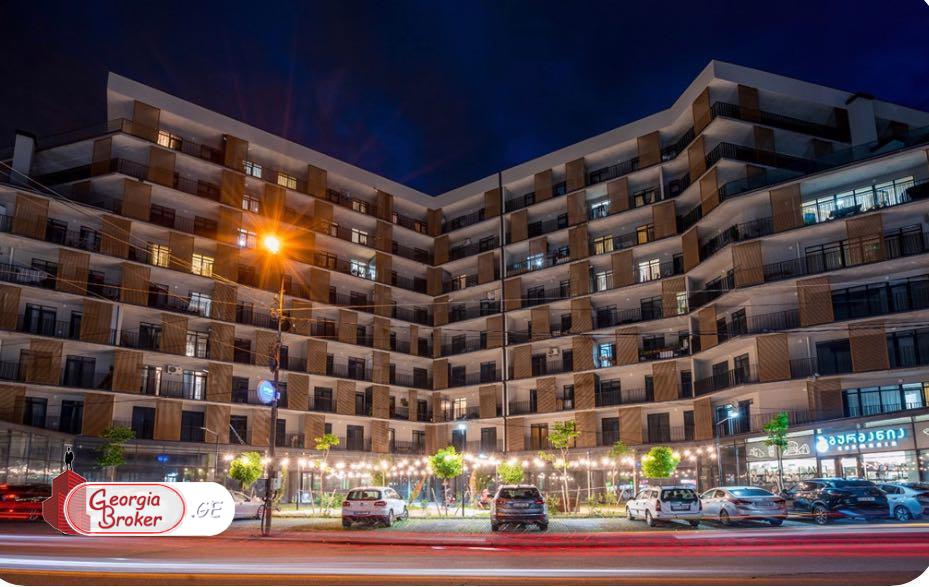 продается квартира с новым ремонтом 3-комнаты