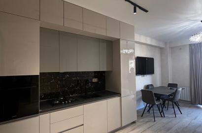 იყიდება ახალი გარემონტებული 3 ოთახიანი ბინა