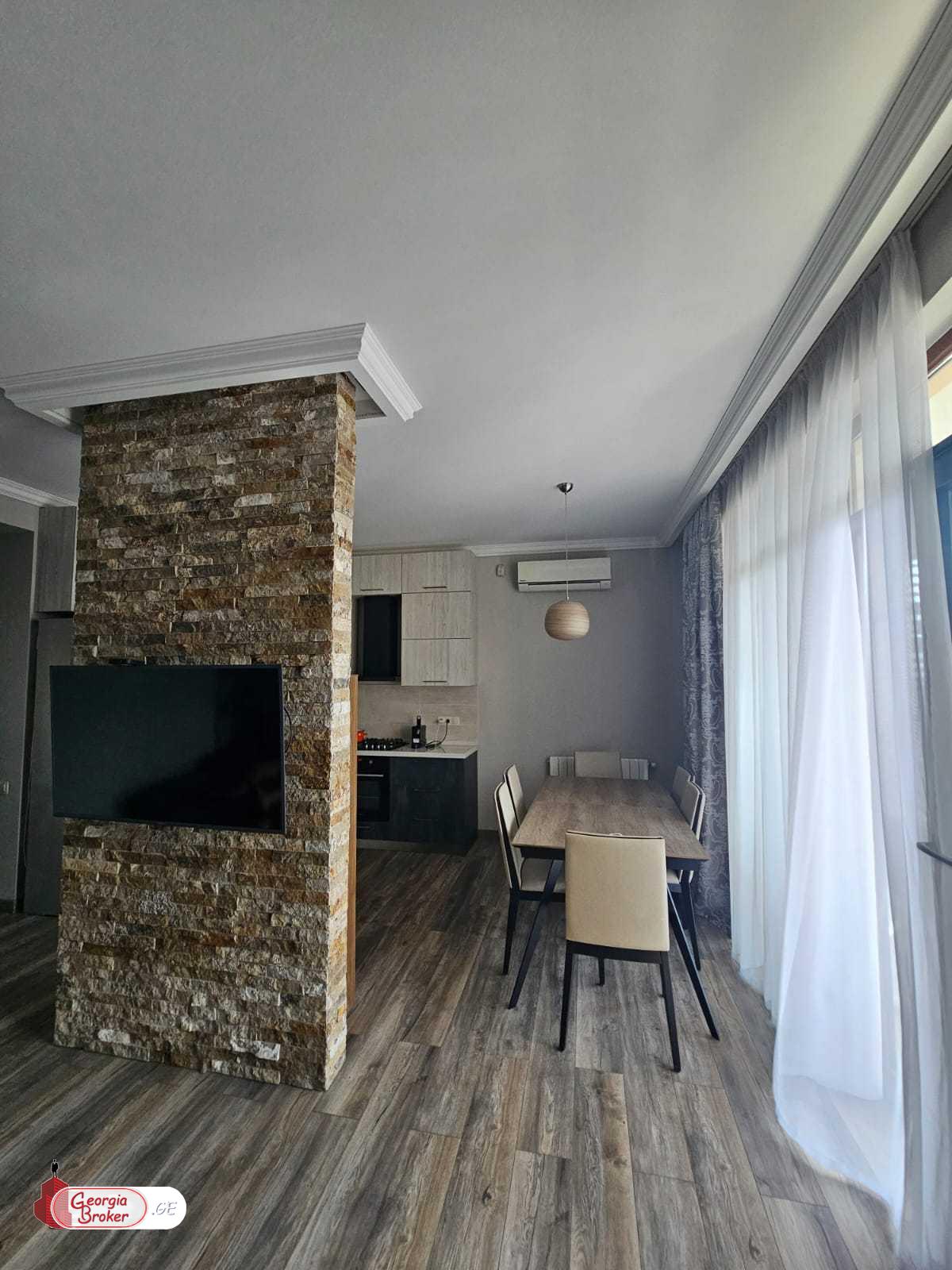 nearly repaired 3-room apartment for sale