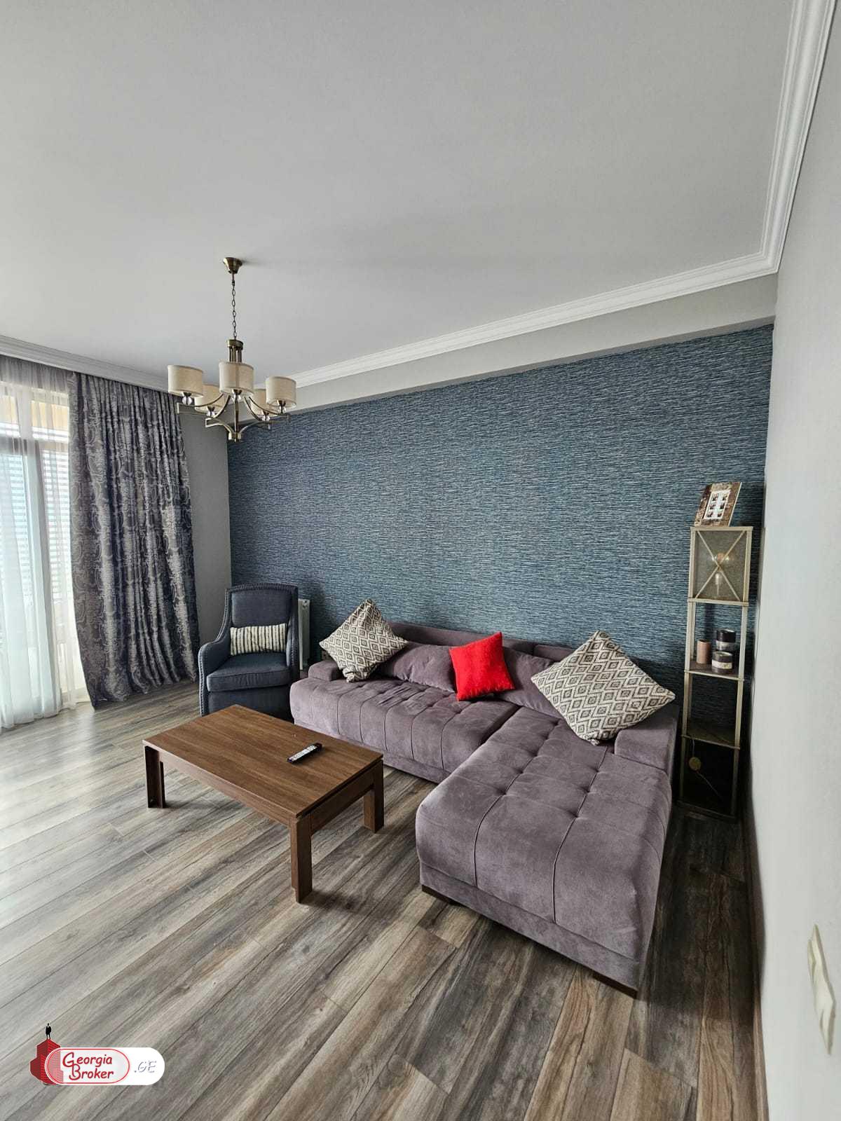 nearly repaired 3-room apartment for sale