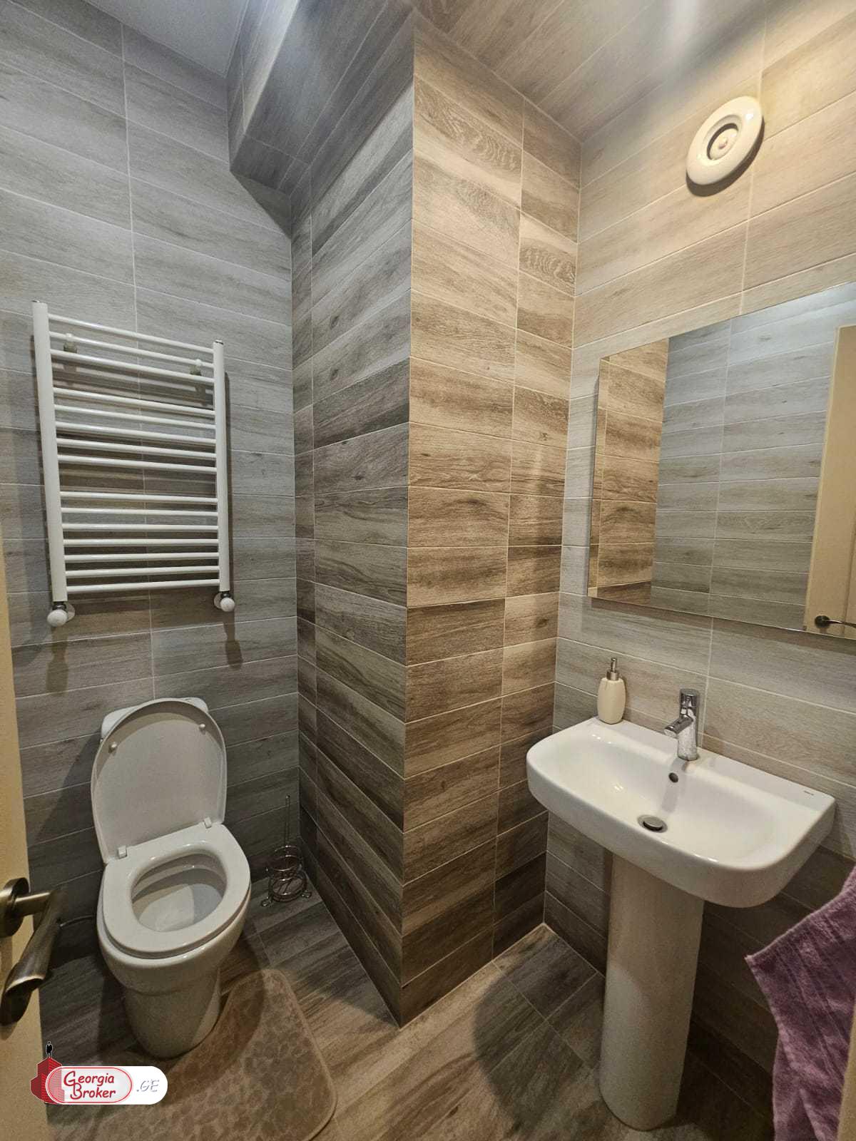 nearly repaired 3-room apartment for sale