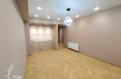 იყიდება ახალი გარემონტებული 2 ოთახიანი ბინა