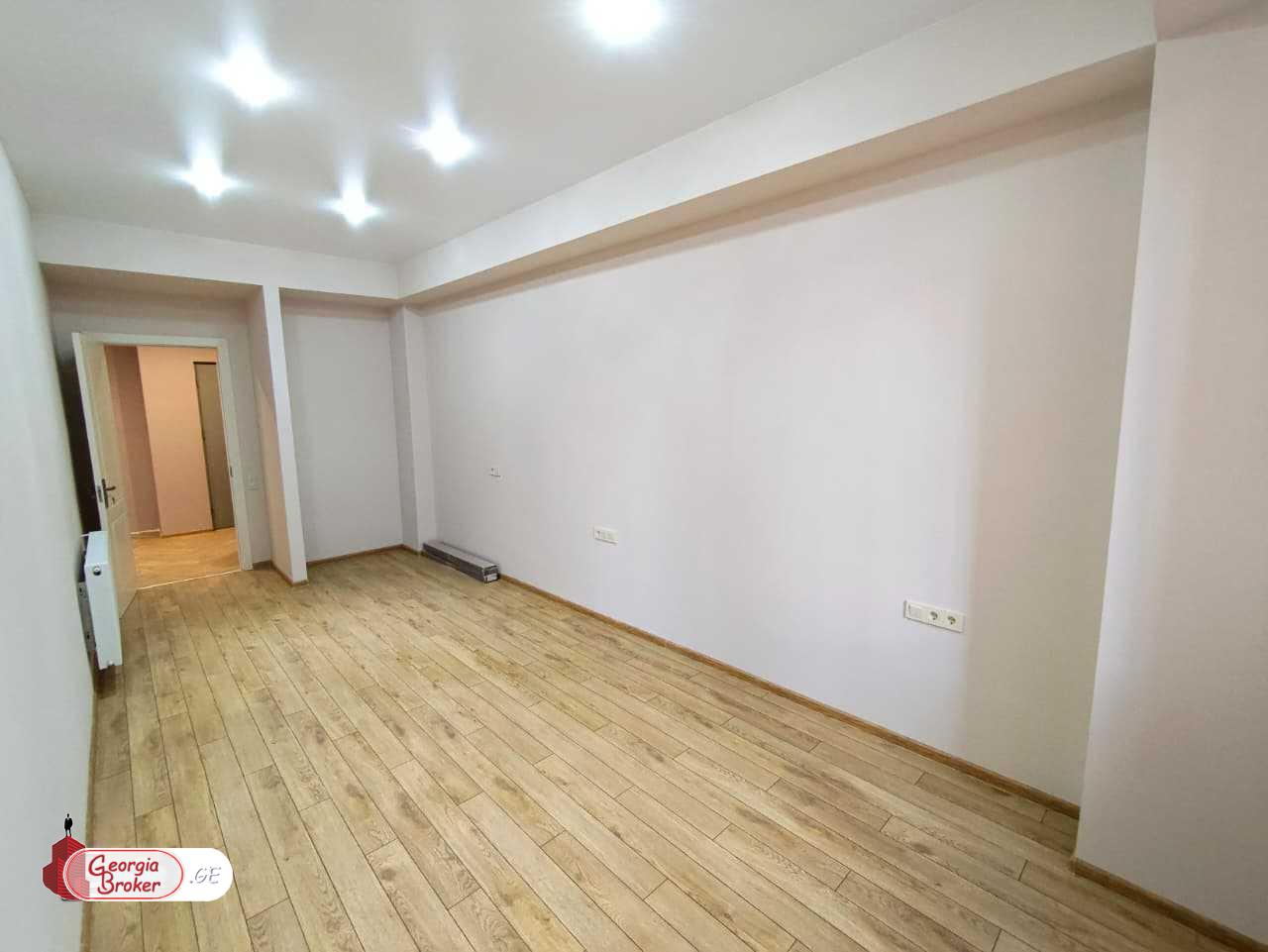 იყიდება ახალი გარემონტებული 2 ოთახიანი ბინა