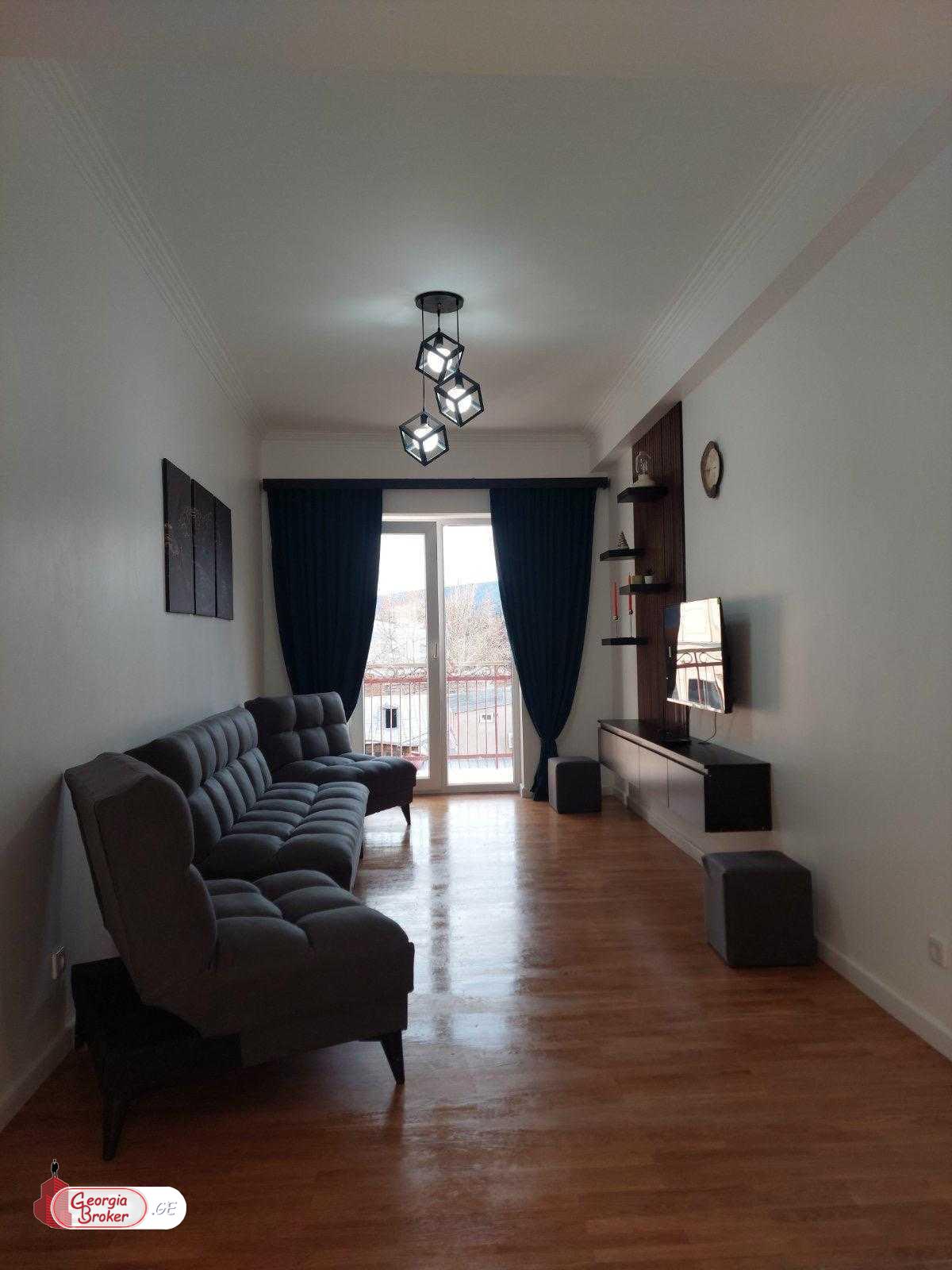 продается квартира с новым ремонтом 6-комнат