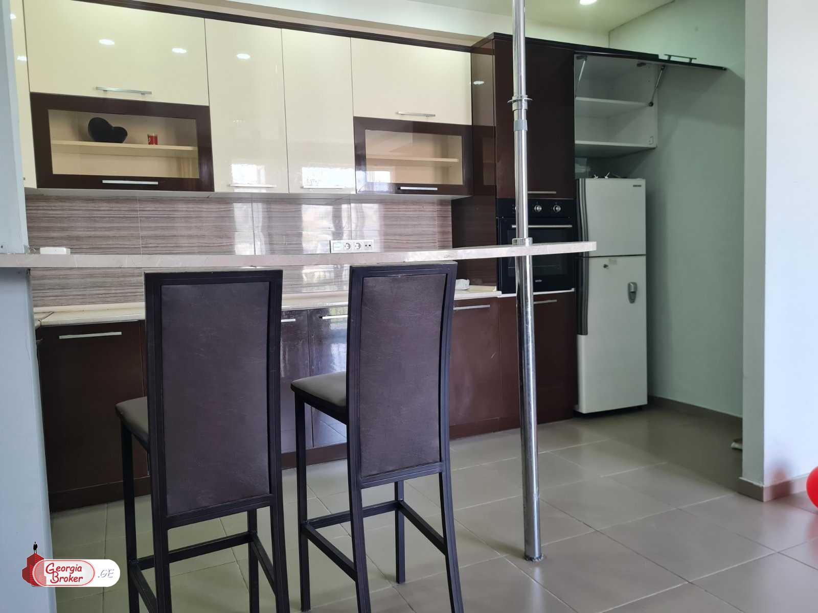 nearly repaired 3-room apartment for sale