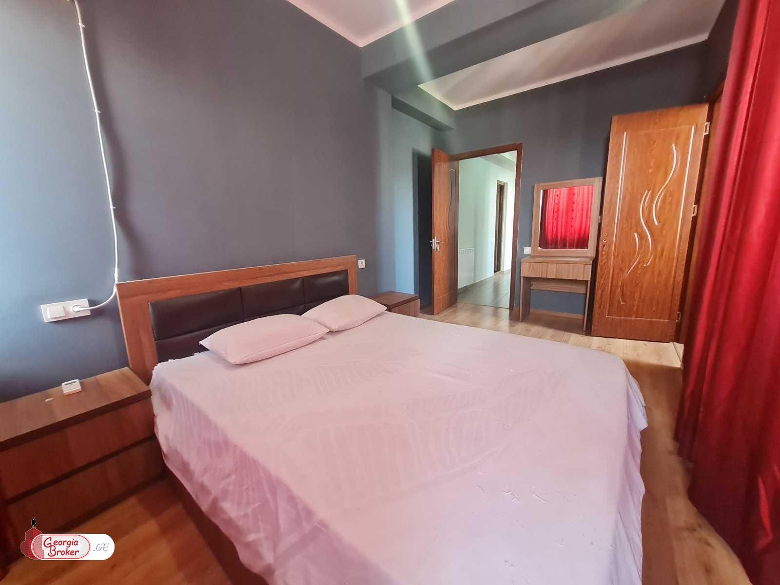 nearly repaired 3-room apartment for sale